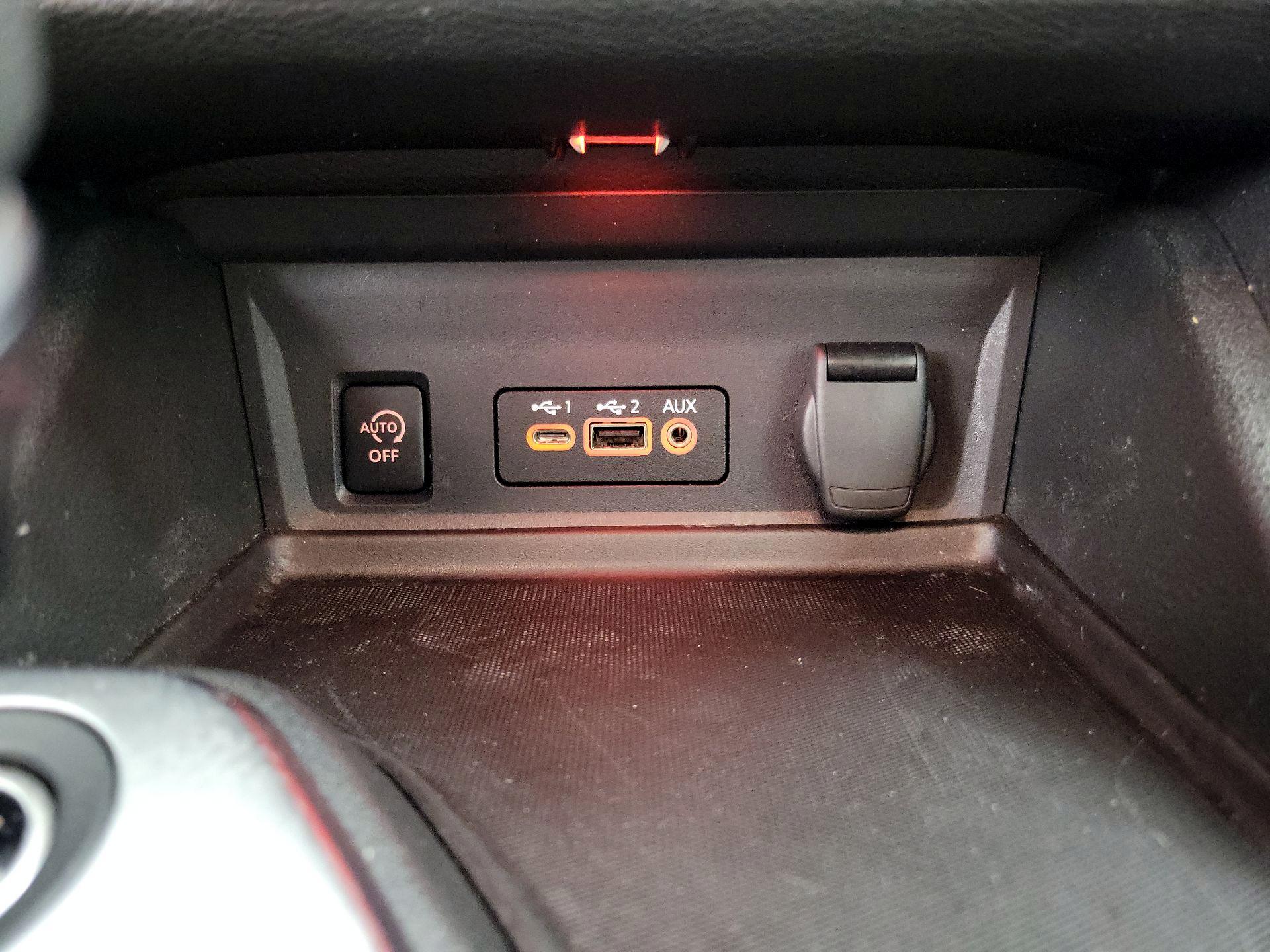 Thumbnail: 2024 Nissan Sentra - 18