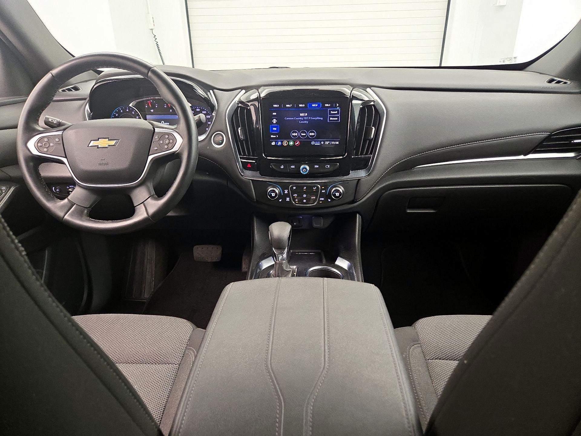 Thumbnail: 2023 Chevrolet Traverse - 9