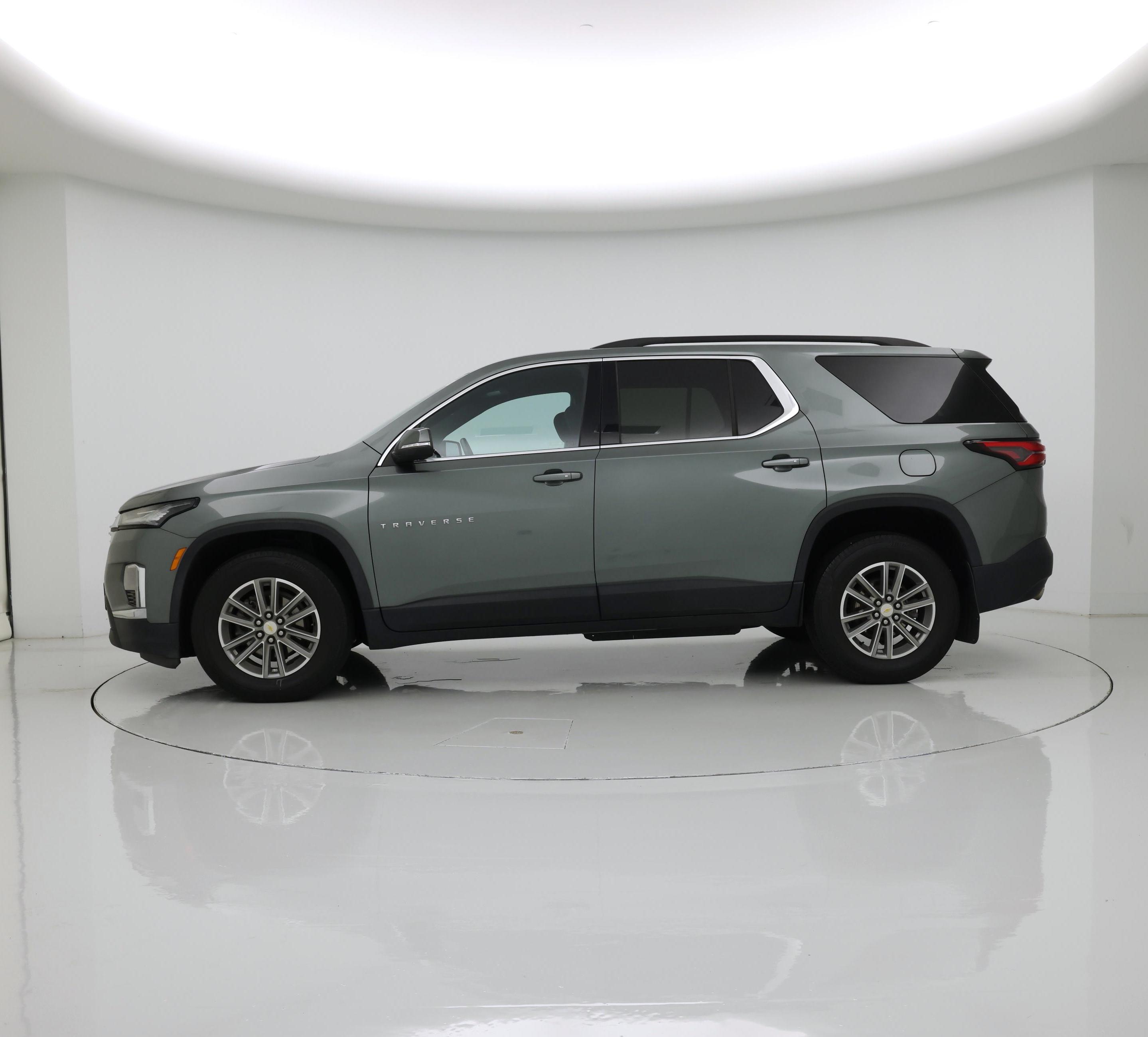 Thumbnail: 2023 Chevrolet Traverse - 3