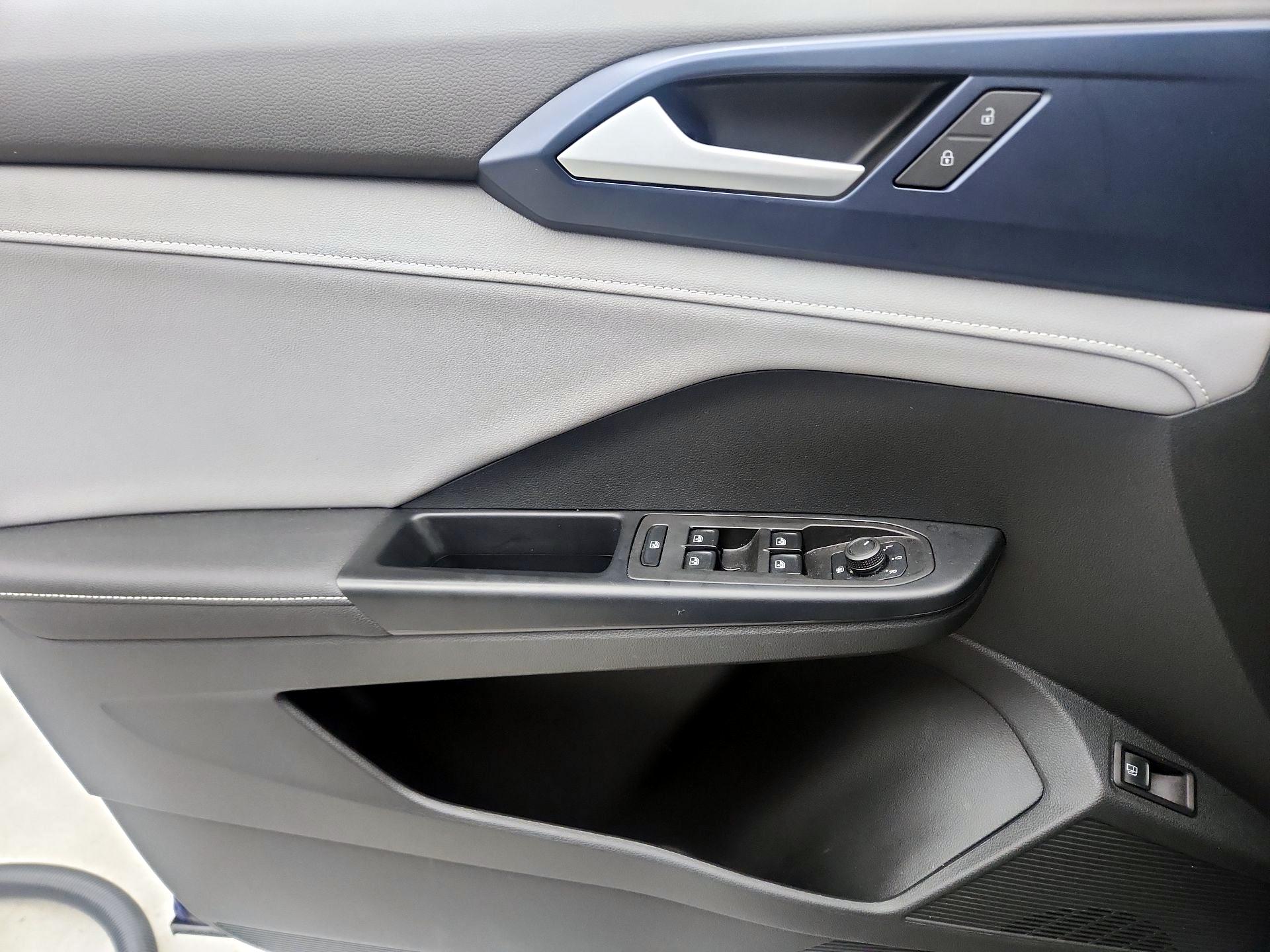 Thumbnail: 2024 Volkswagen Taos - 12