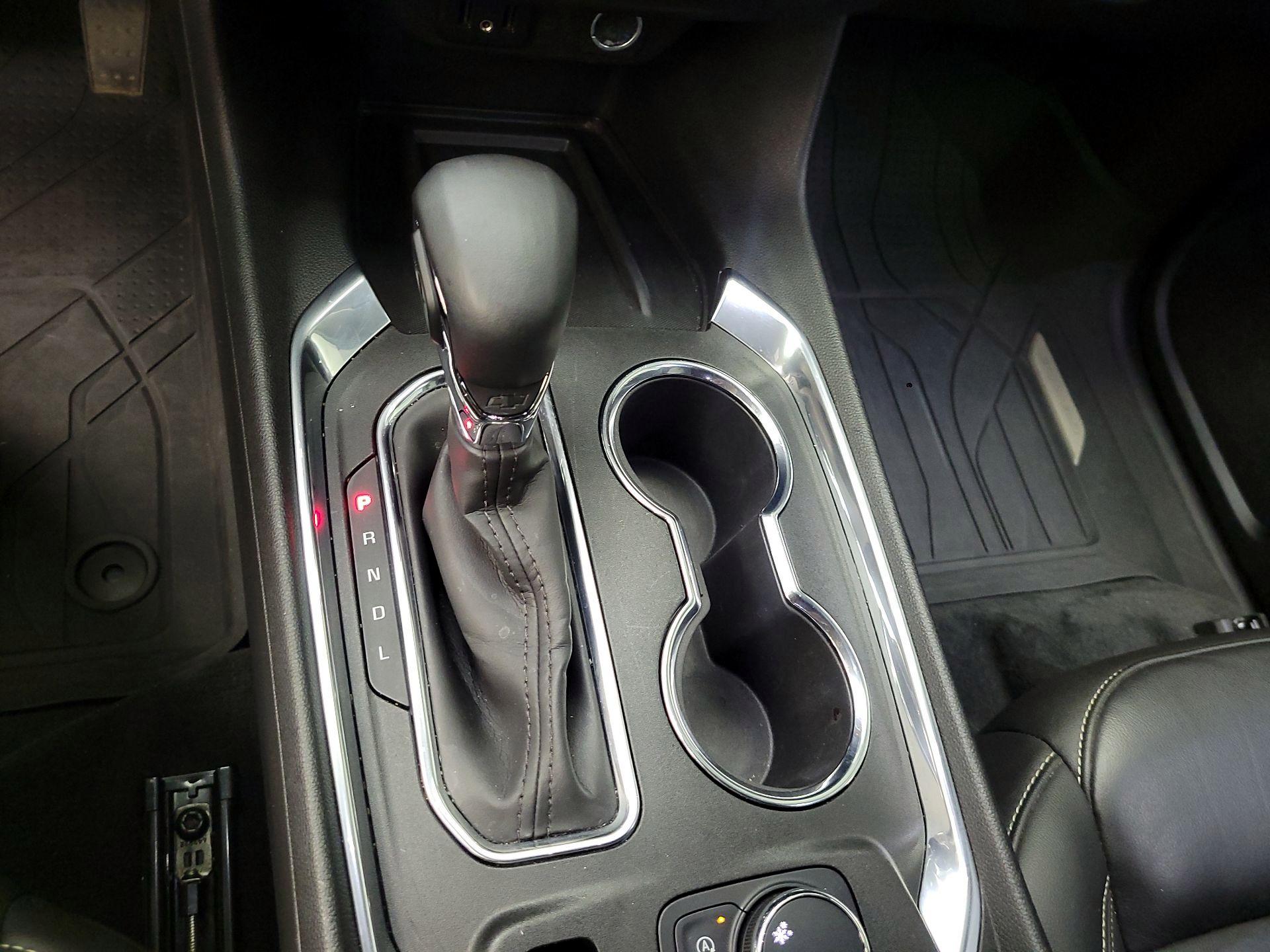 Thumbnail: 2023 Chevrolet Traverse - 15