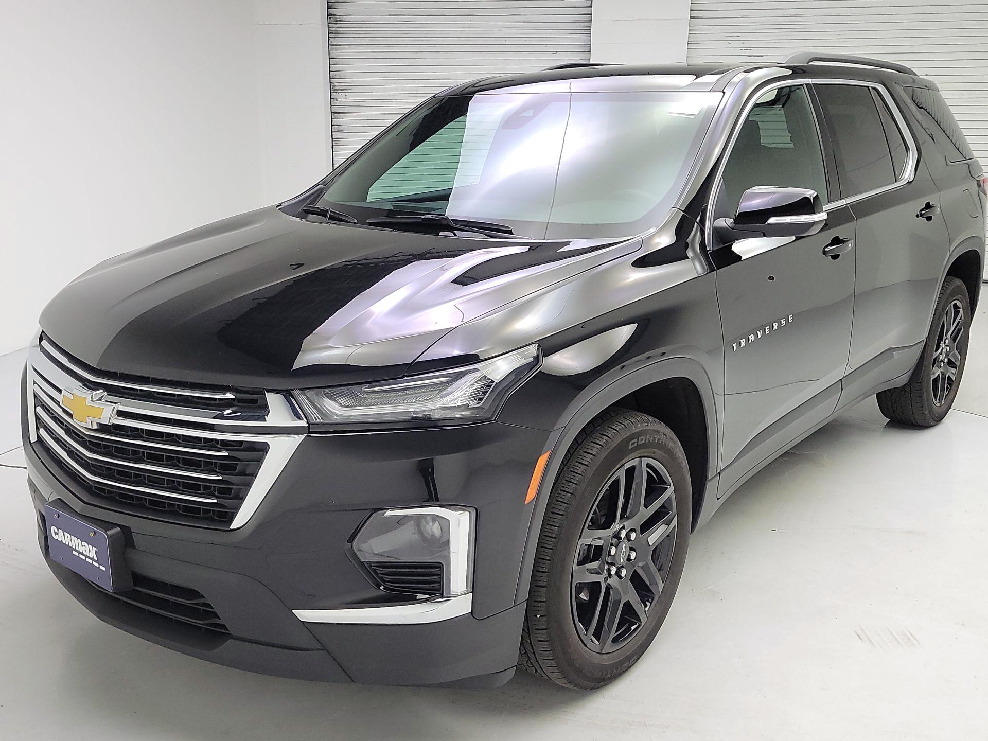 Thumbnail: 2023 Chevrolet Traverse - 3