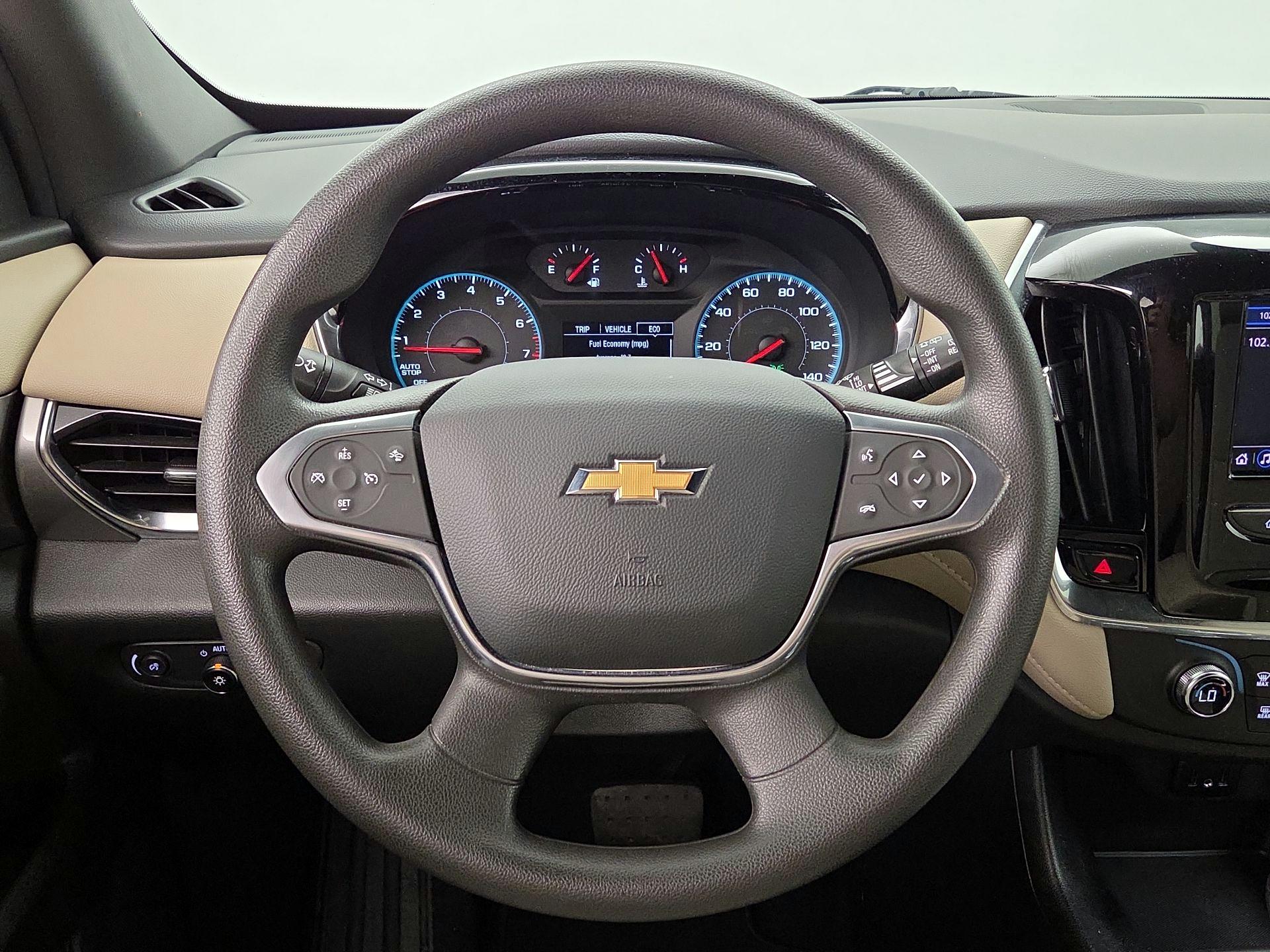 Thumbnail: 2023 Chevrolet Traverse - 10