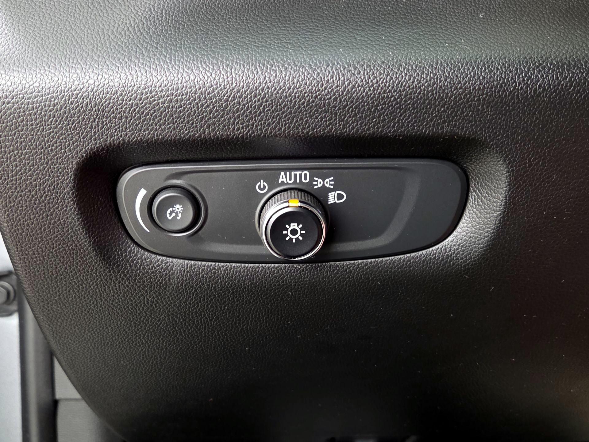 Thumbnail: 2023 Chevrolet Traverse - 13