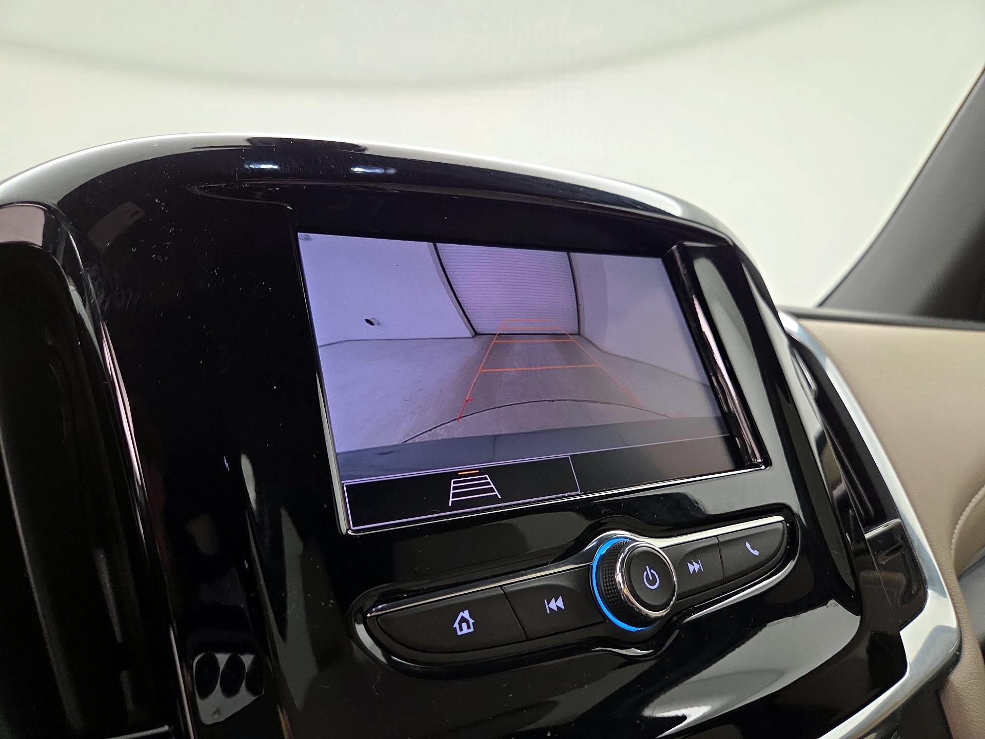 Thumbnail: 2023 Chevrolet Traverse - 14