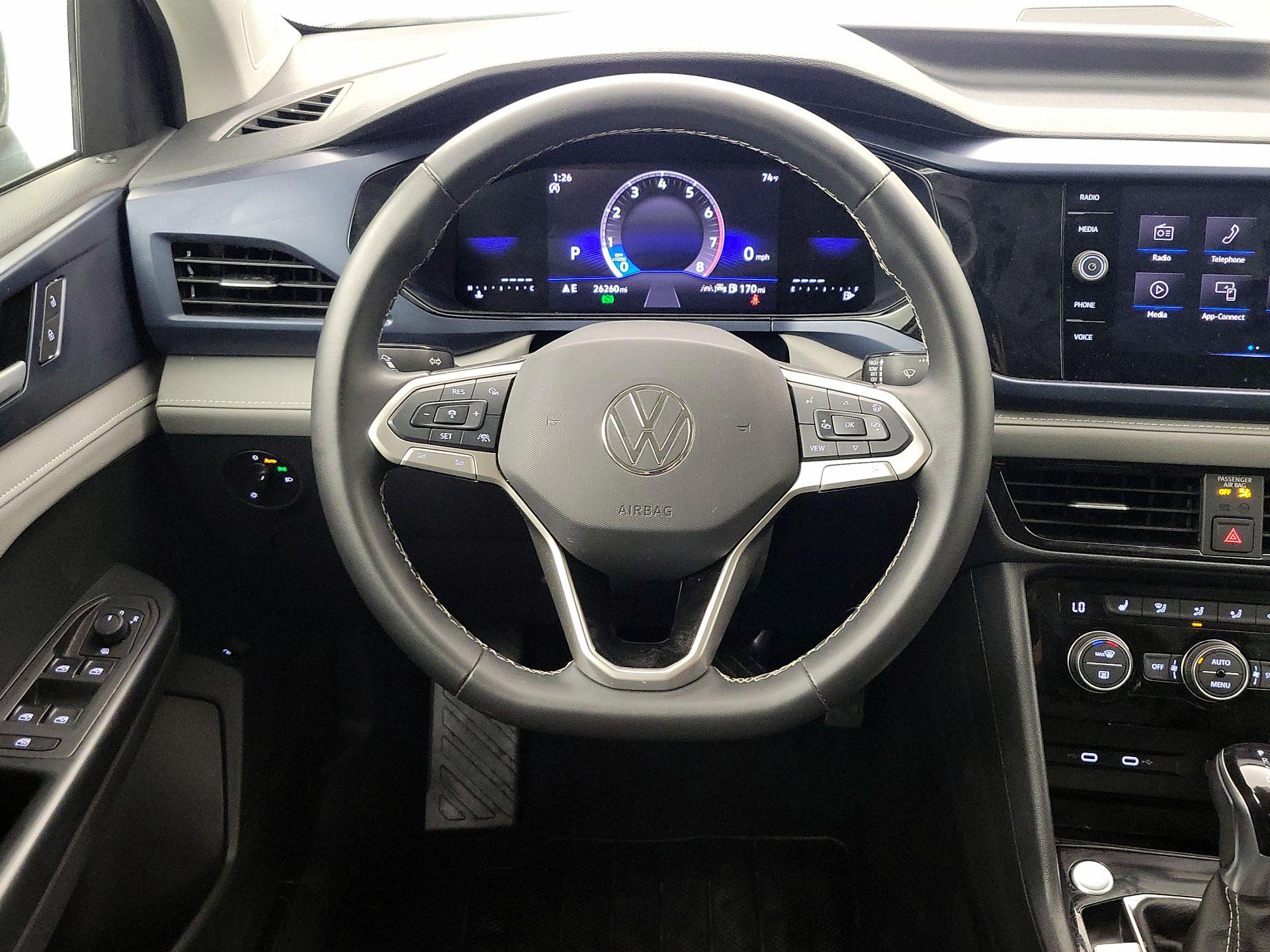 Thumbnail: 2024 Volkswagen Taos - 10