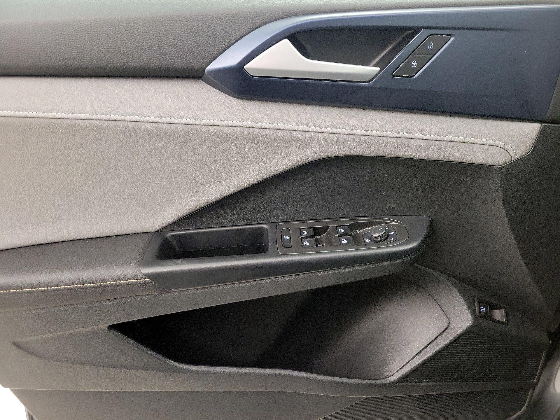 Thumbnail: 2024 Volkswagen Taos - 12