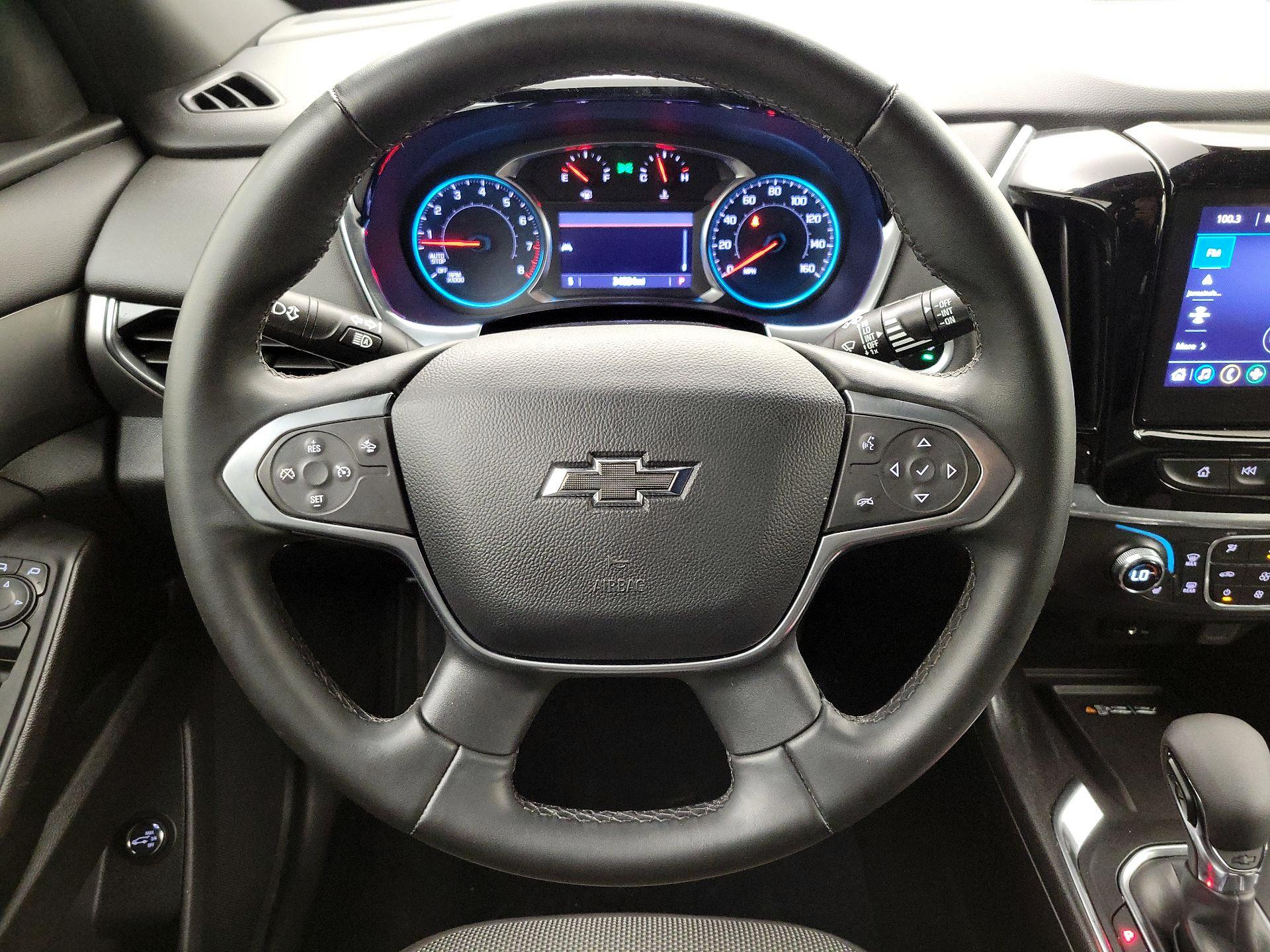 Thumbnail: 2023 Chevrolet Traverse - 10