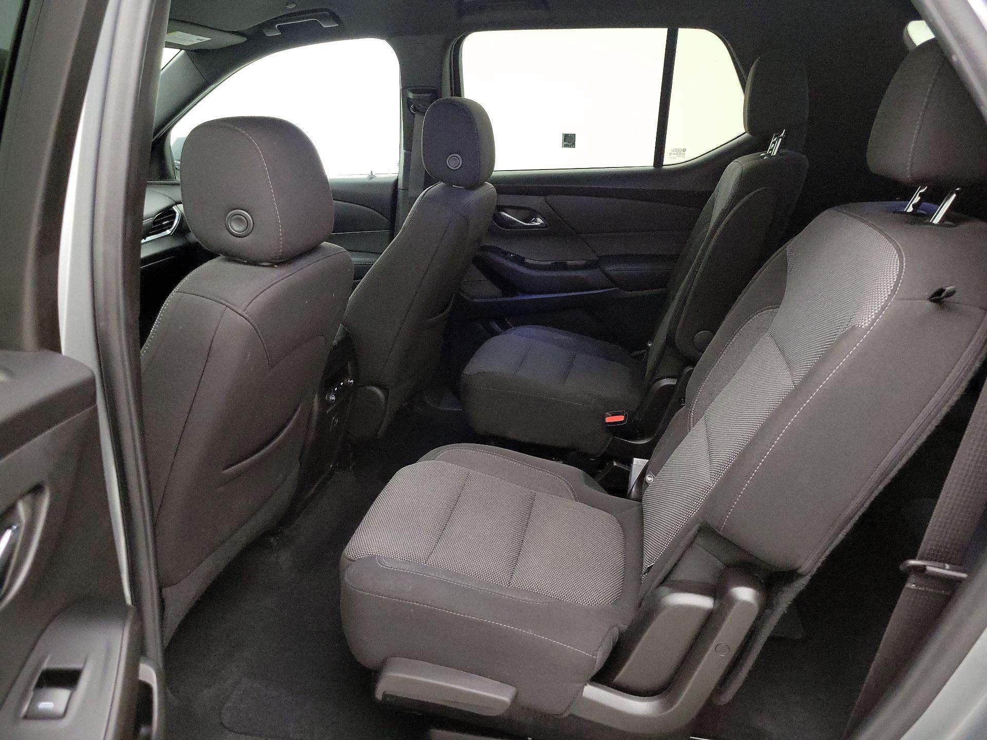 Thumbnail: 2023 Chevrolet Traverse - 19