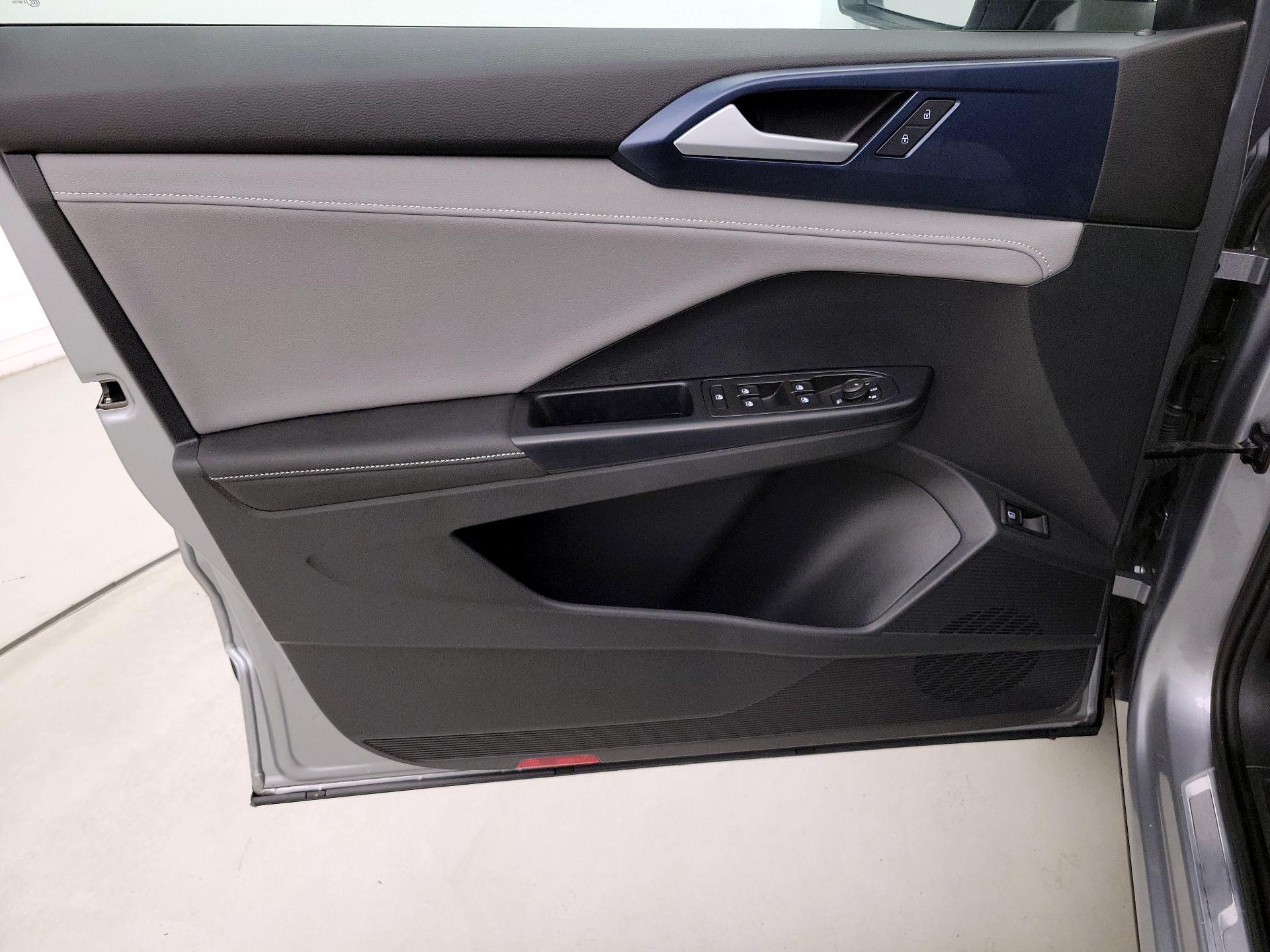 Thumbnail: 2024 Volkswagen Taos - 12