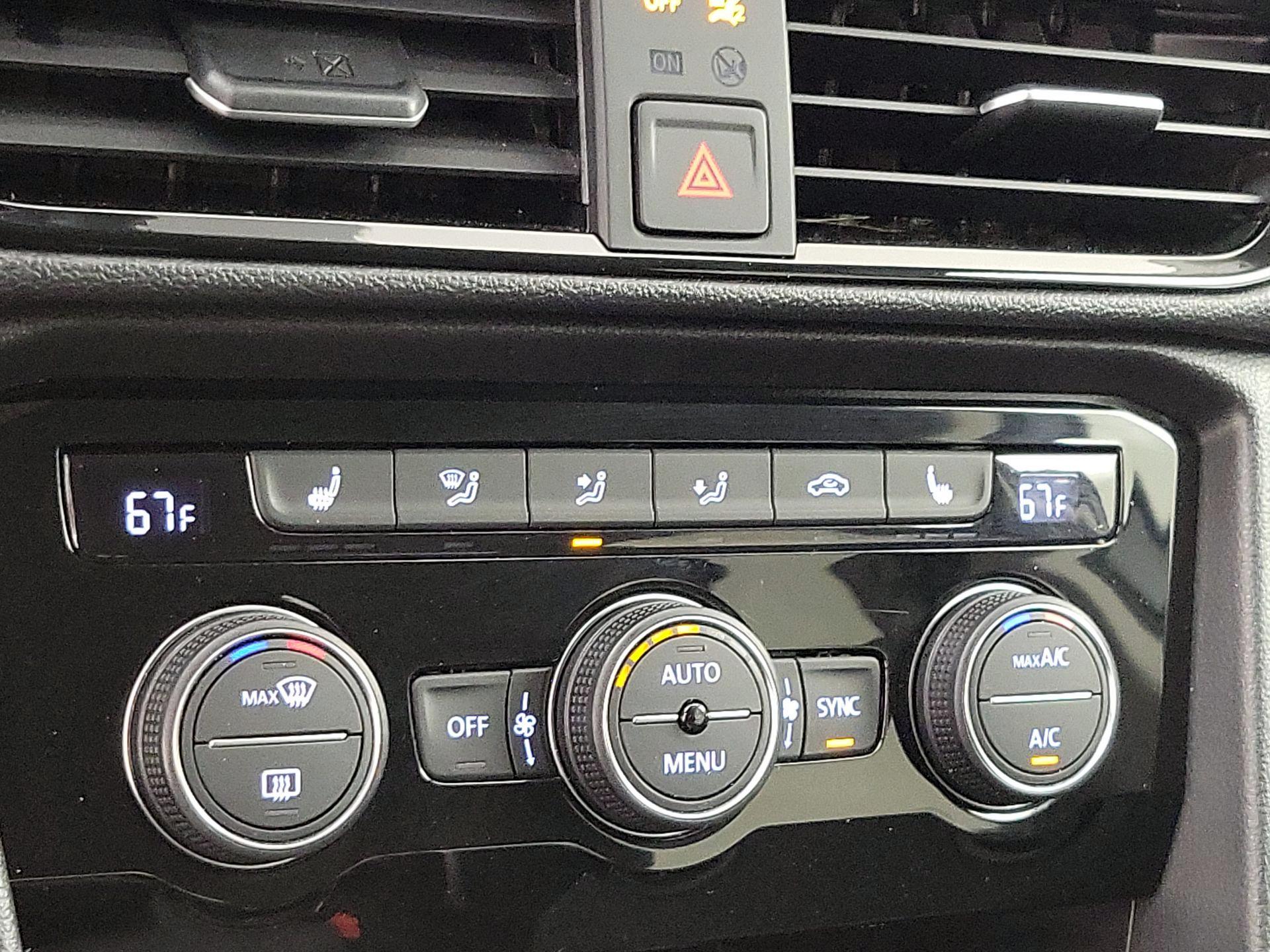 Thumbnail: 2024 Volkswagen Taos - 16