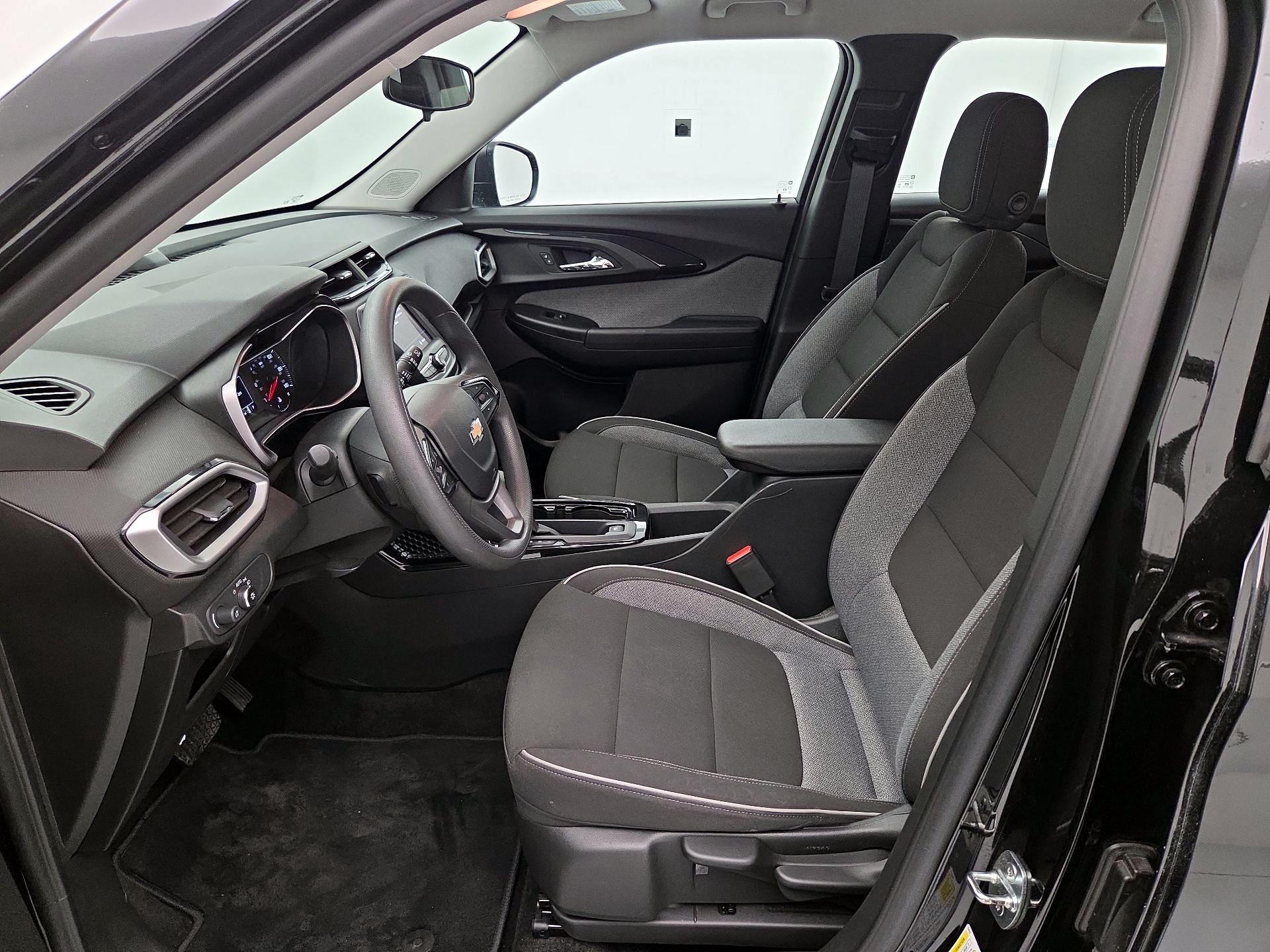 Thumbnail: 2023 Chevrolet TrailBlazer - 11
