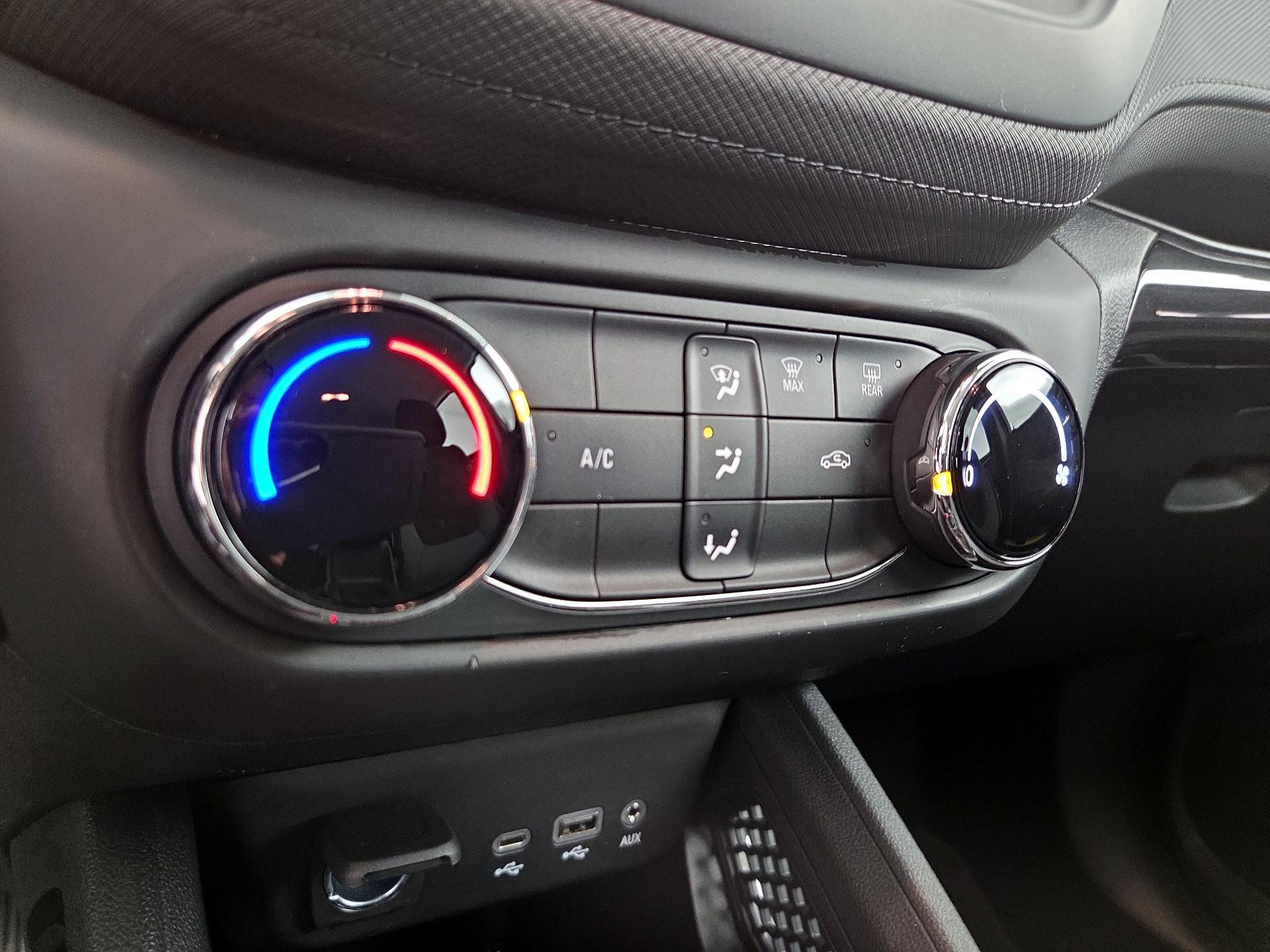 Thumbnail: 2023 Chevrolet TrailBlazer - 16
