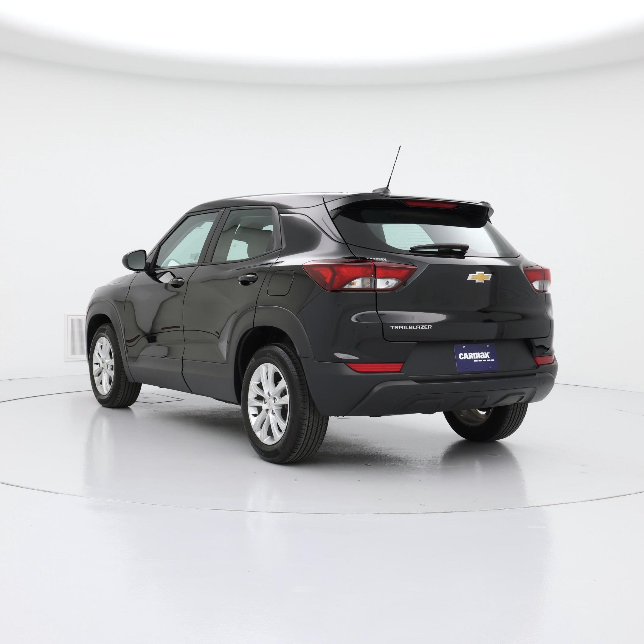 Thumbnail: 2023 Chevrolet TrailBlazer - 2