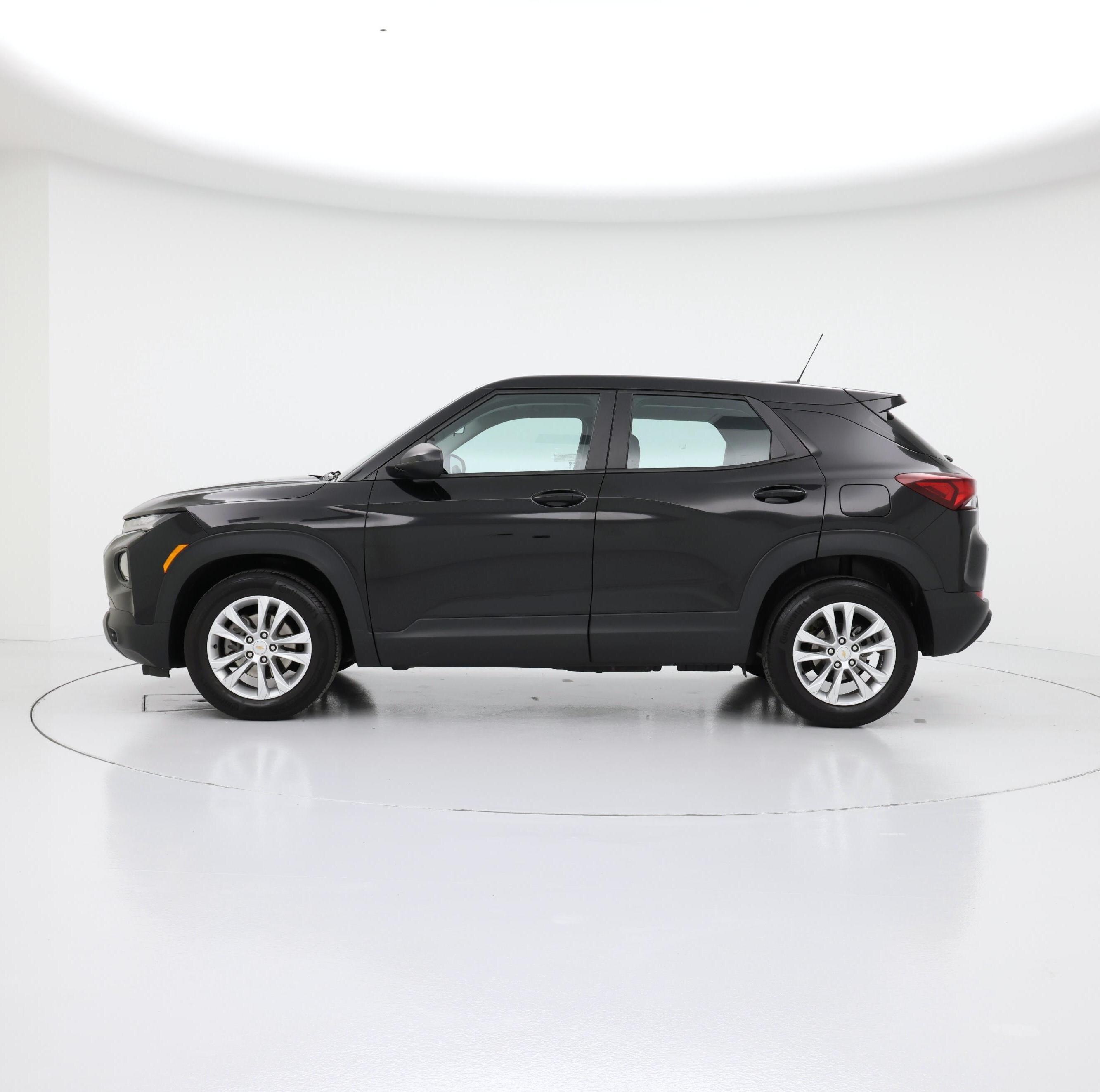 Thumbnail: 2023 Chevrolet TrailBlazer - 3