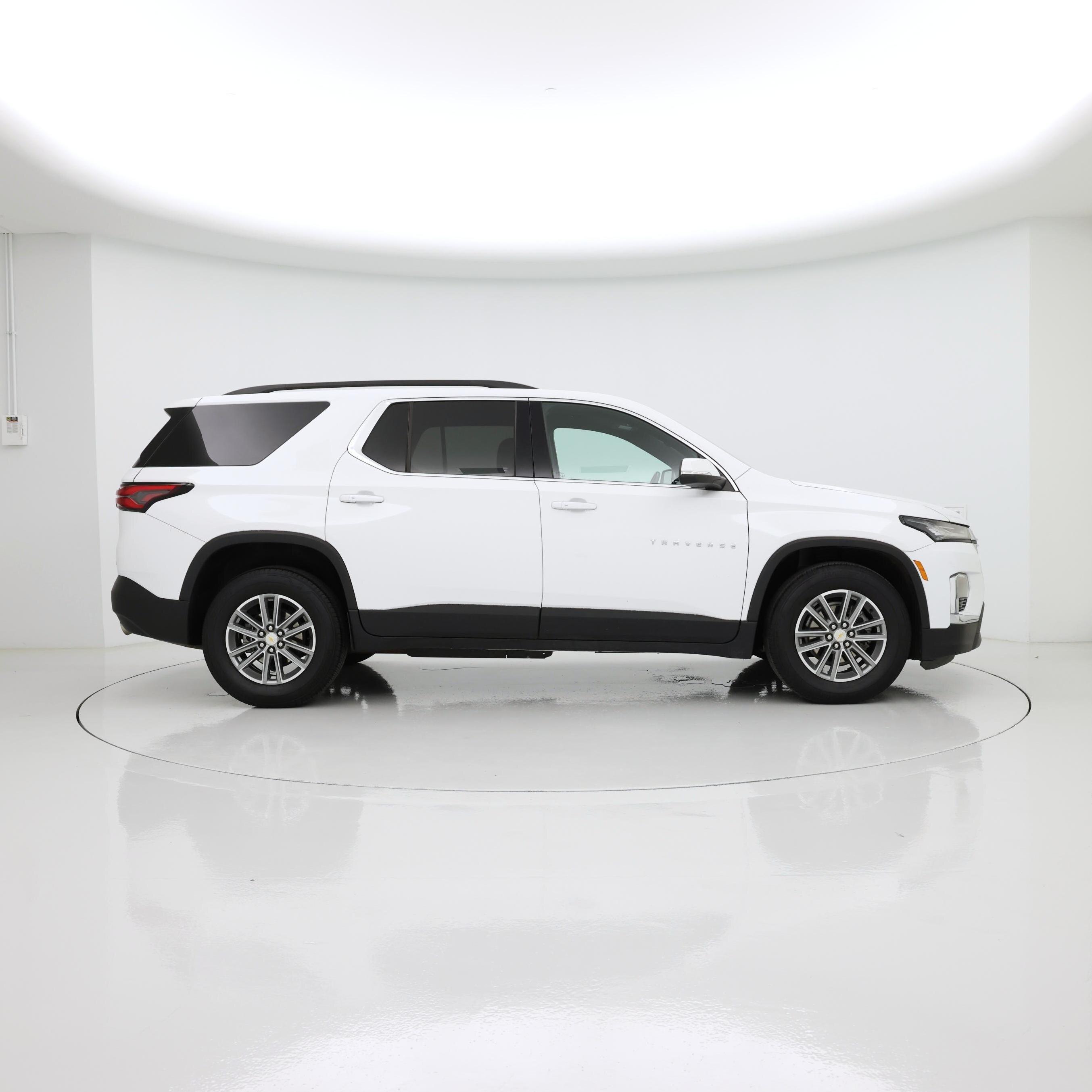 Thumbnail: 2023 Chevrolet Traverse - 7