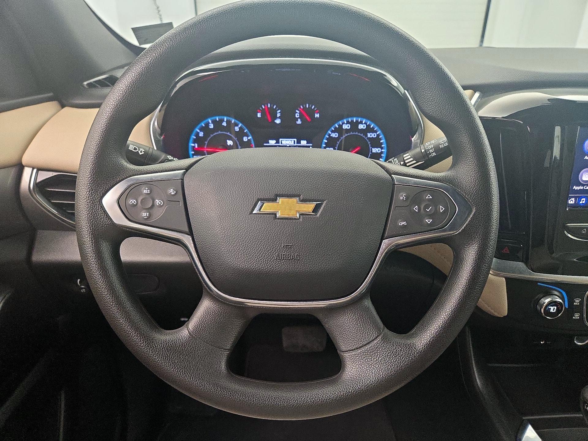 Thumbnail: 2023 Chevrolet Traverse - 10