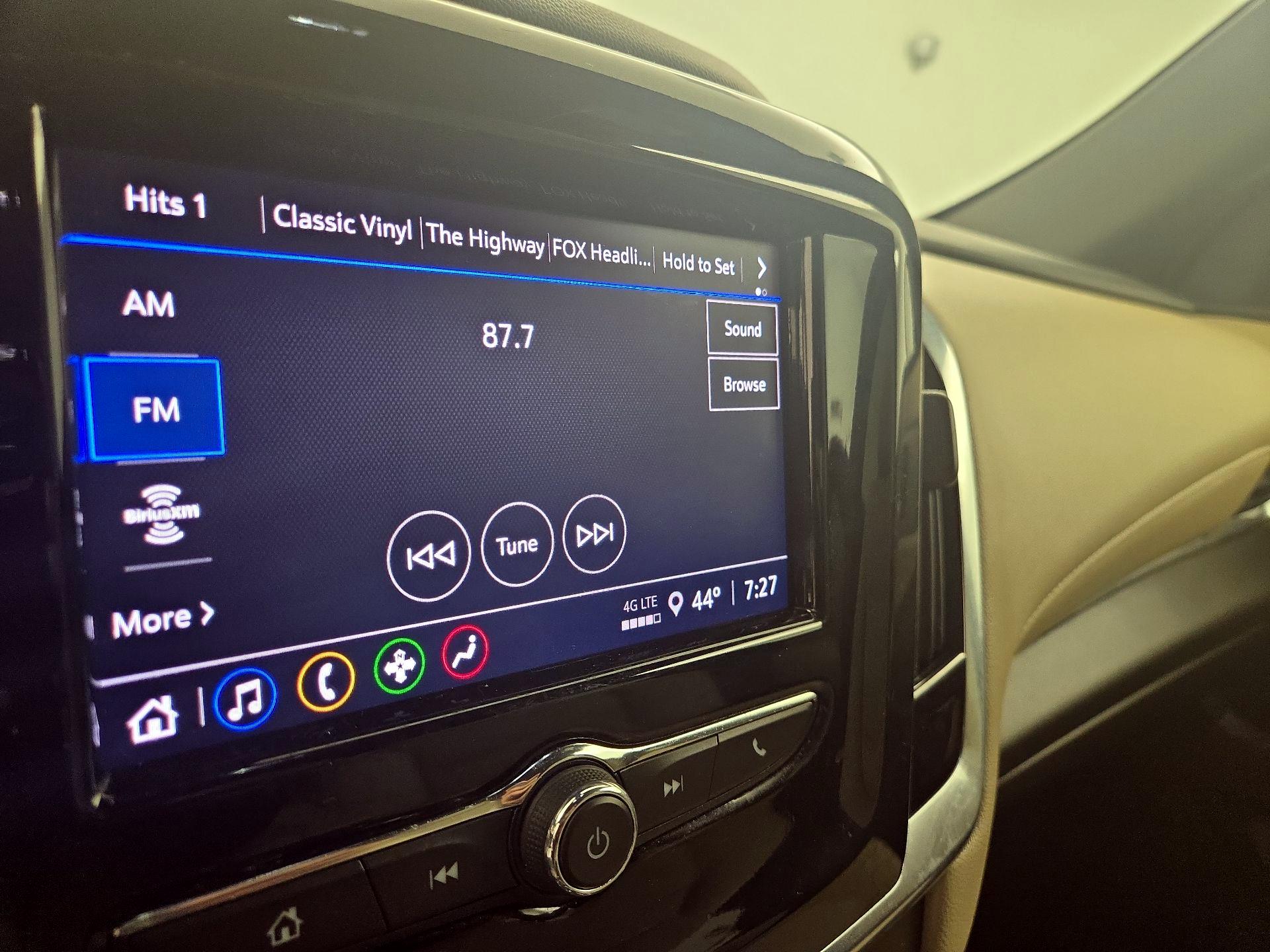 Thumbnail: 2023 Chevrolet Traverse - 15