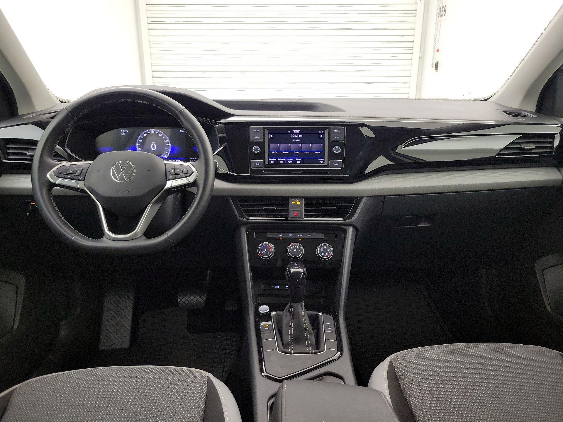 Thumbnail: 2023 Volkswagen Taos - 9