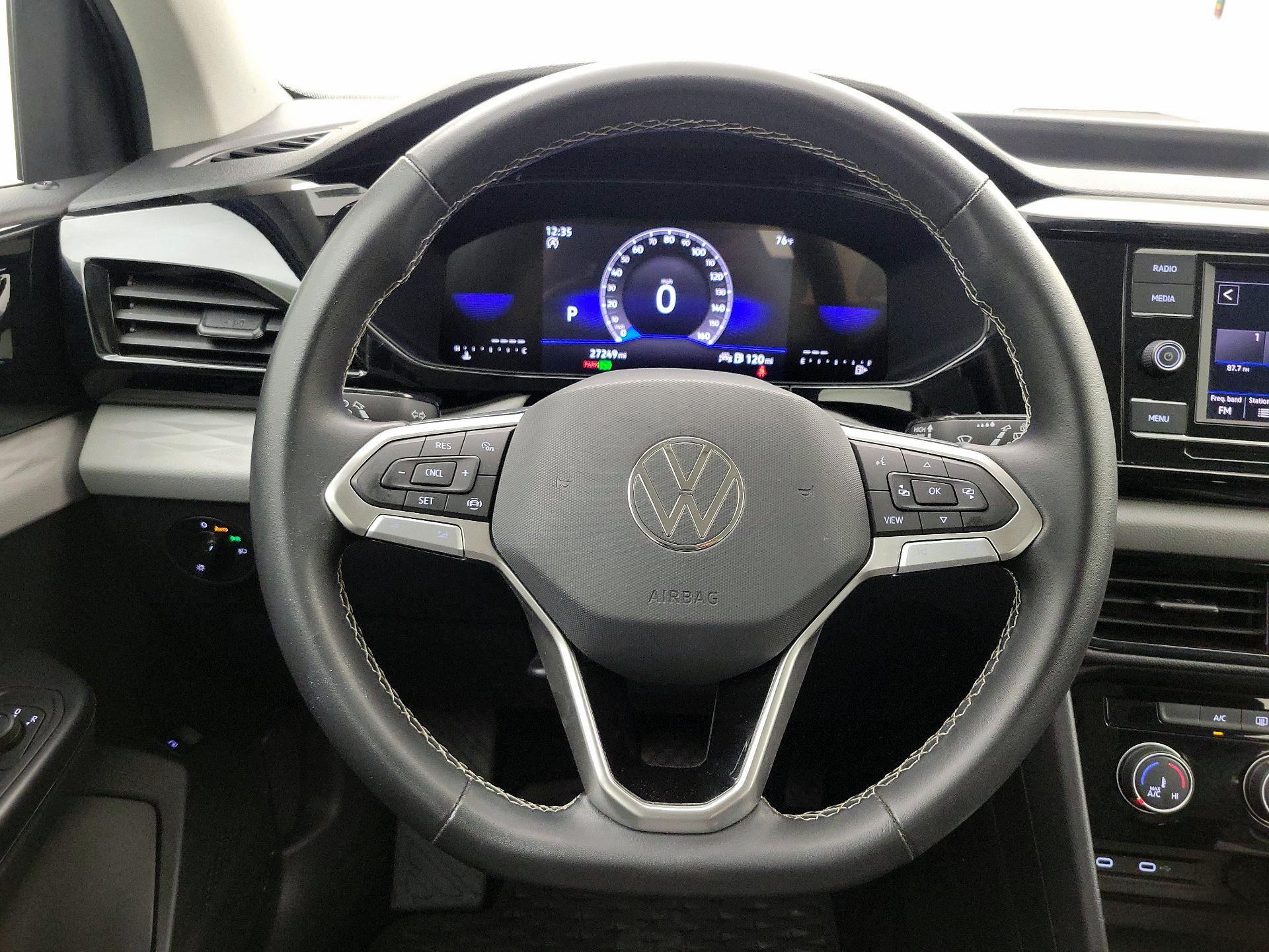 Thumbnail: 2023 Volkswagen Taos - 10