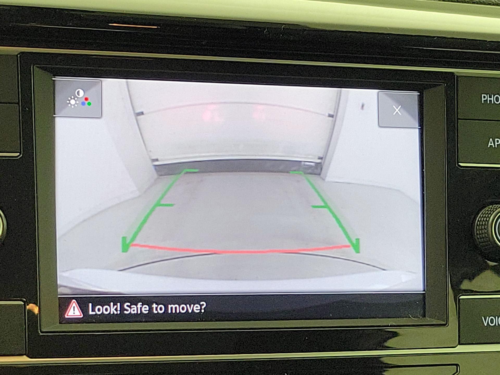 Thumbnail: 2023 Volkswagen Taos - 14