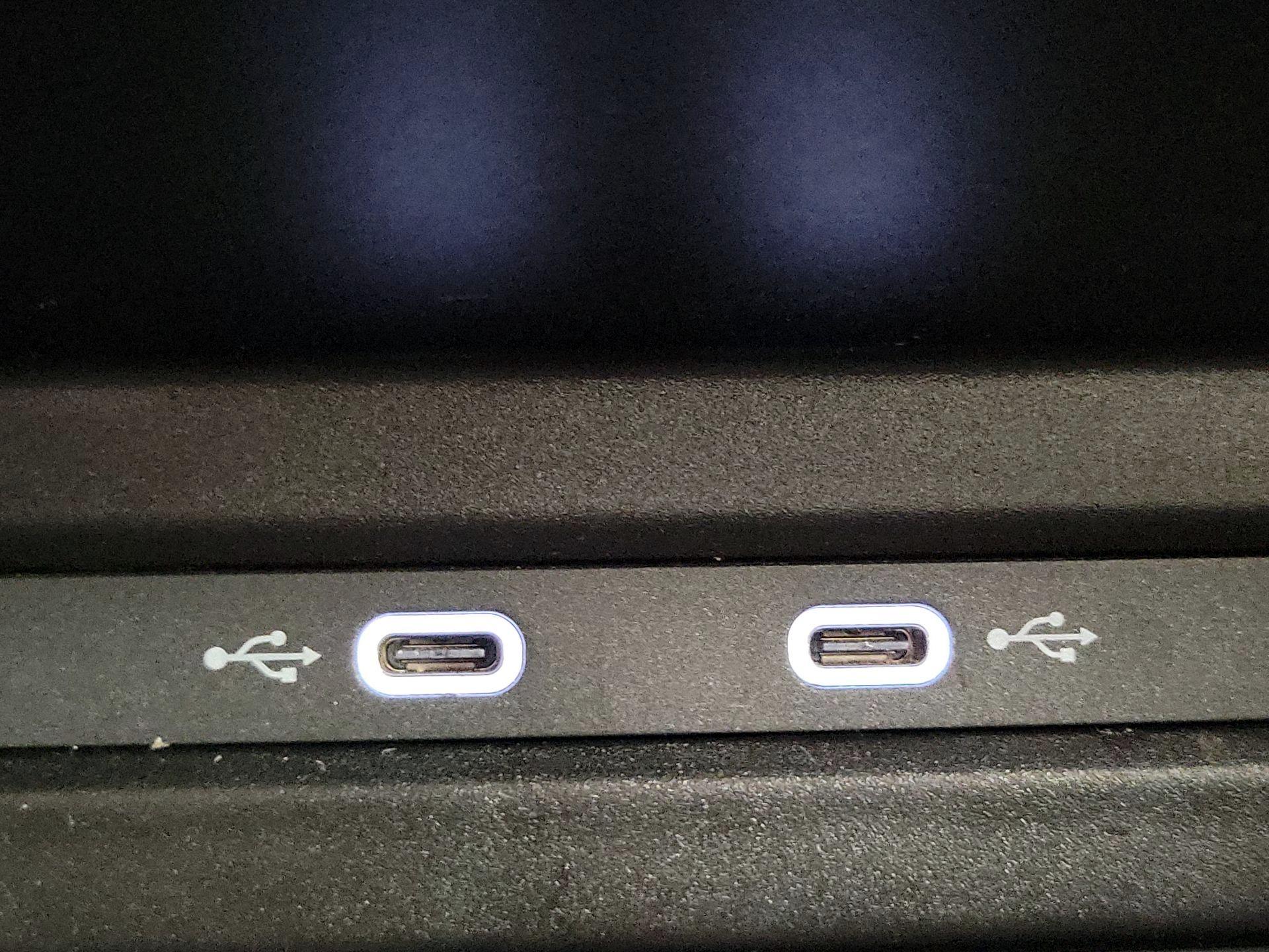 Thumbnail: 2023 Volkswagen Taos - 18