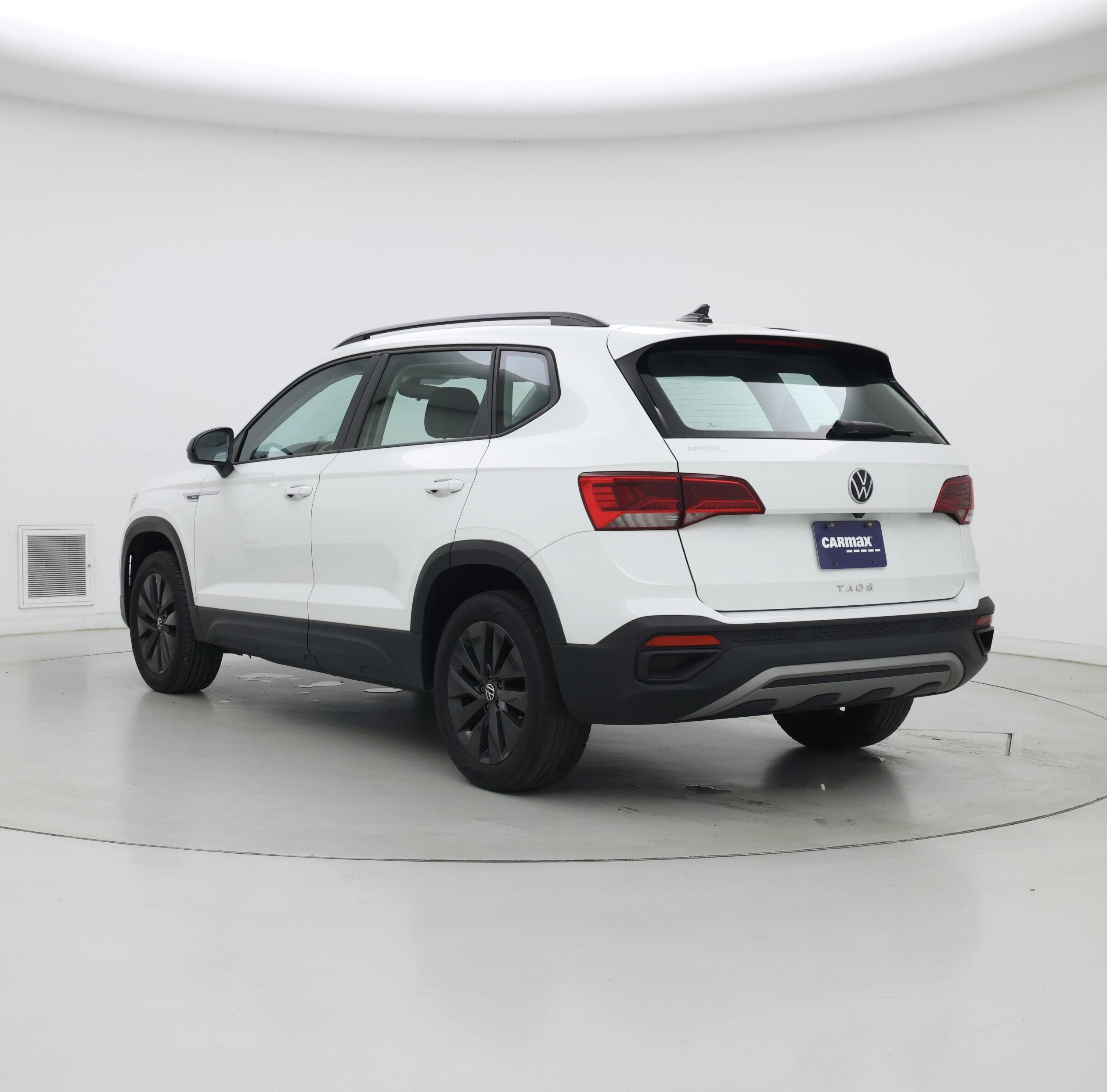 Thumbnail: 2023 Volkswagen Taos - 2