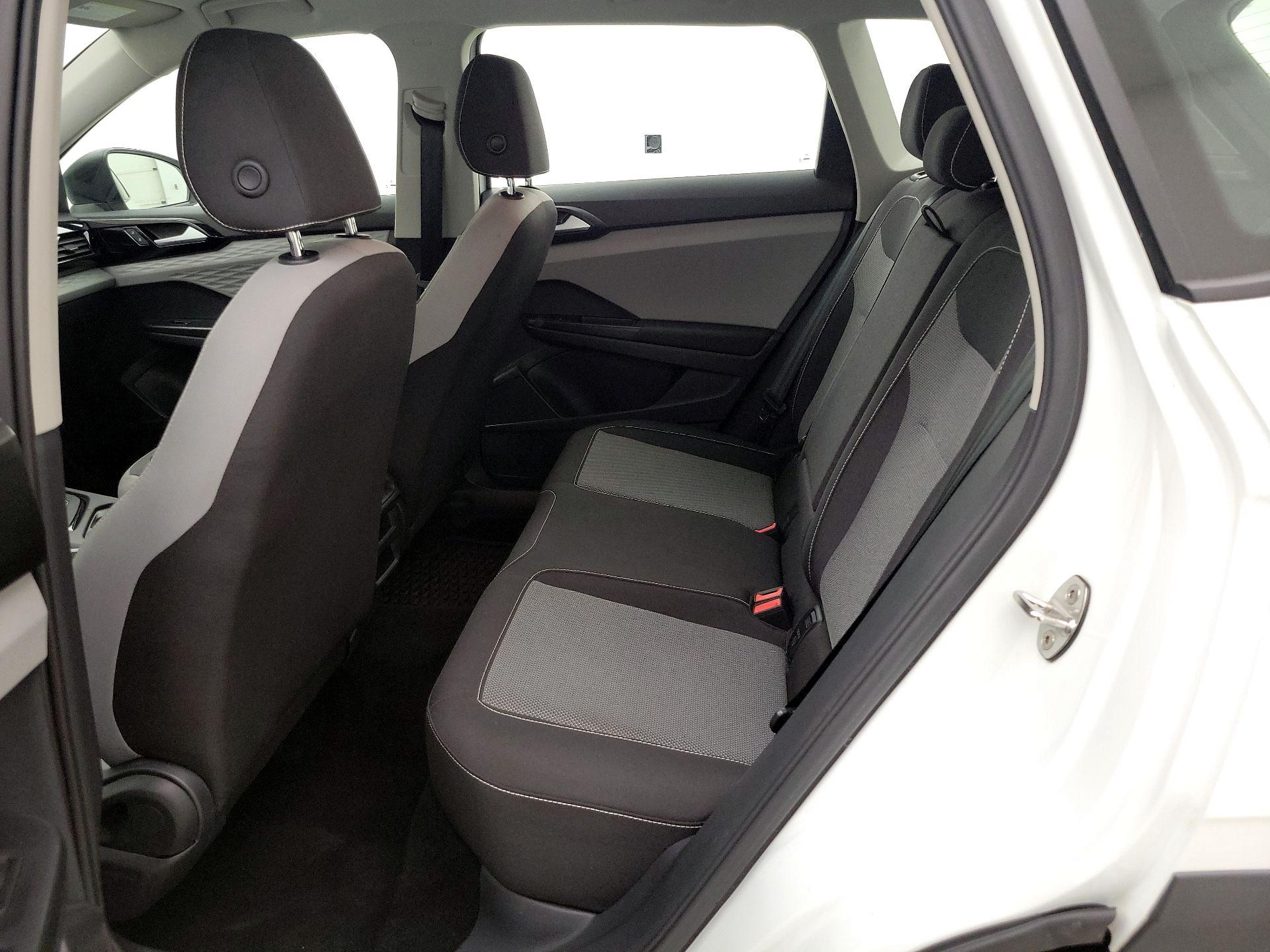 Thumbnail: 2023 Volkswagen Taos - 19