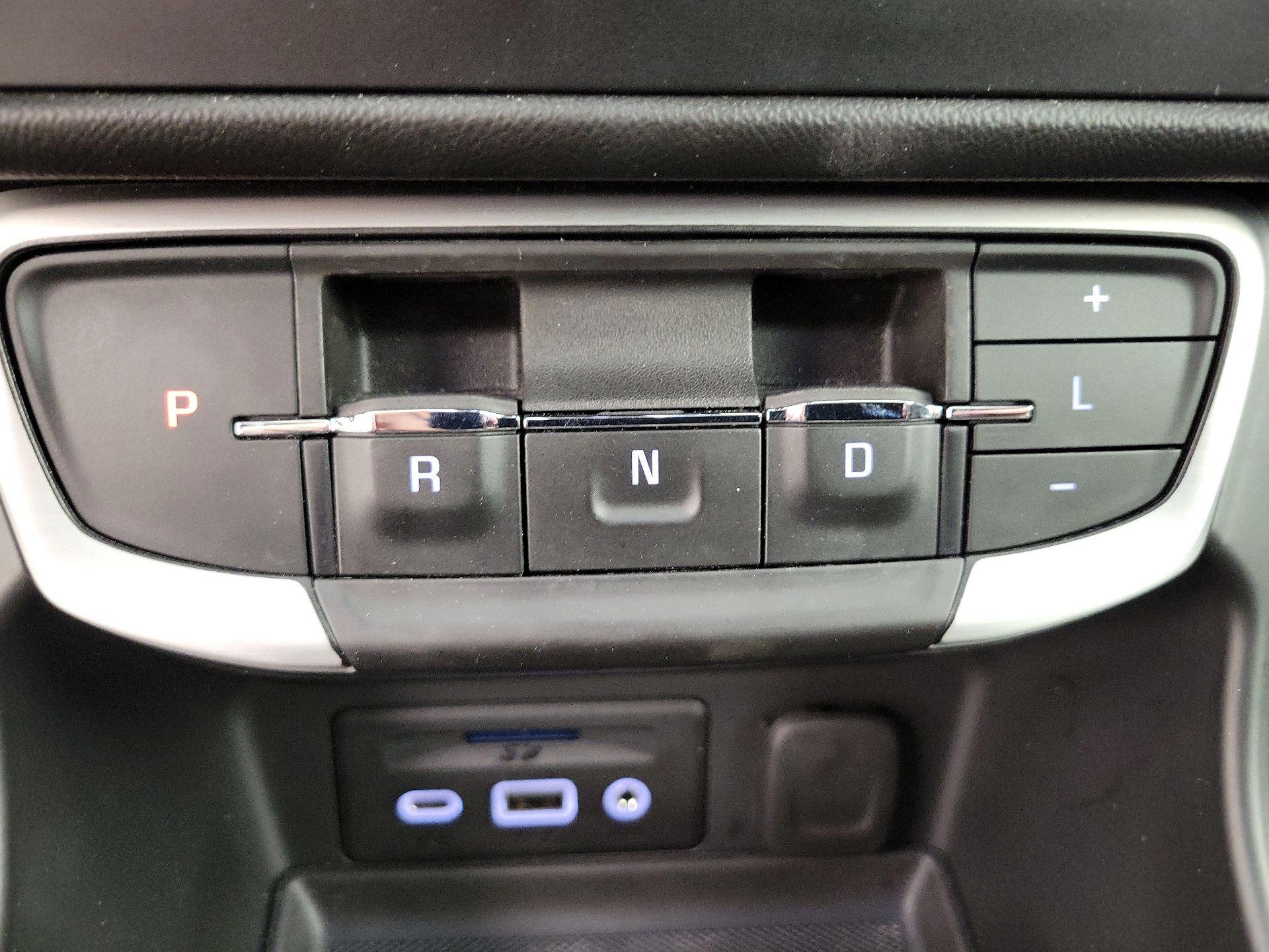 Thumbnail: 2022 GMC Terrain - 17