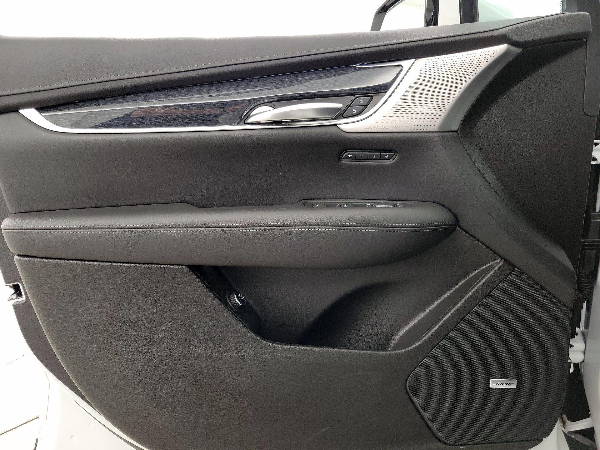 Thumbnail: 2023 Cadillac XT5 - 12