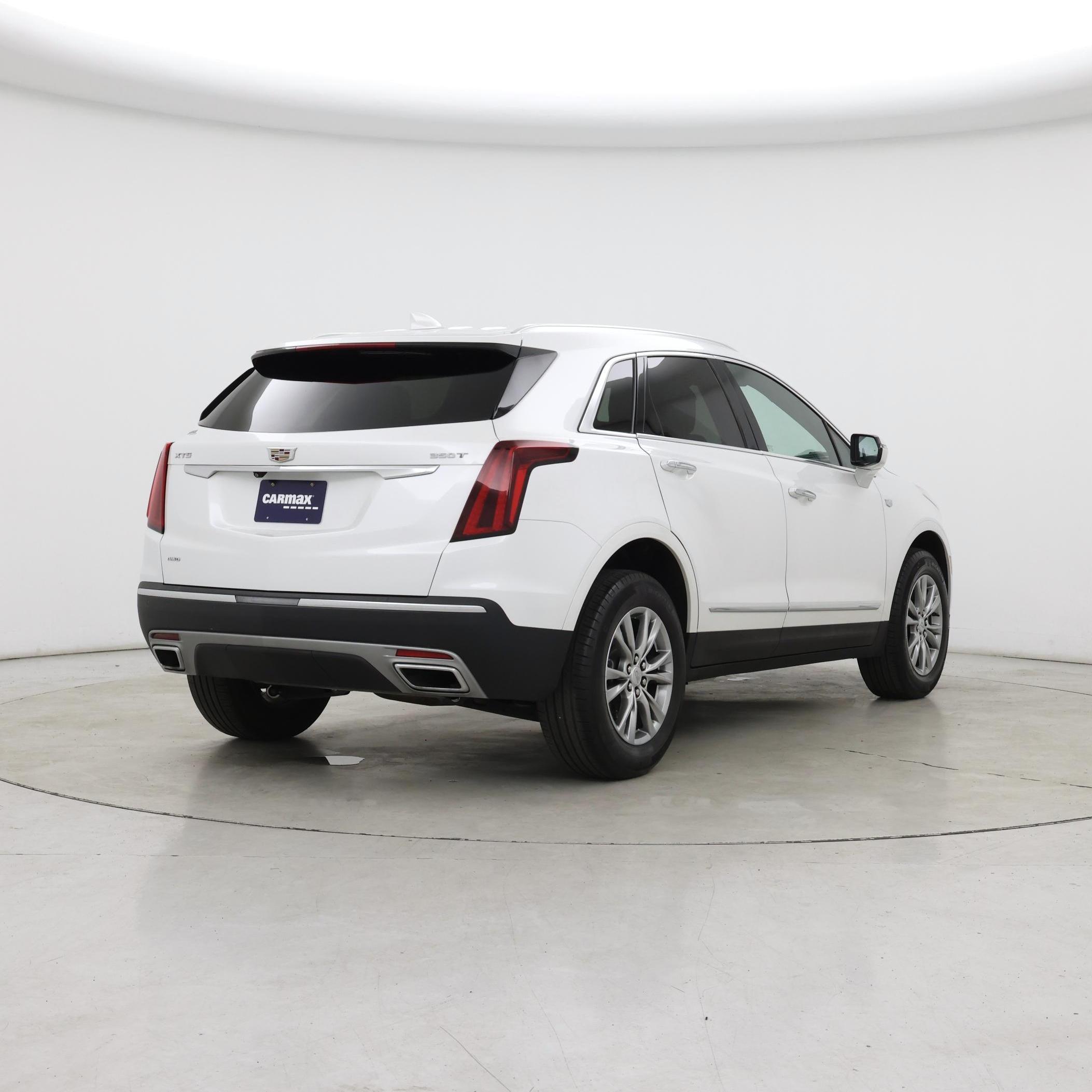 Thumbnail: 2023 Cadillac XT5 - 8