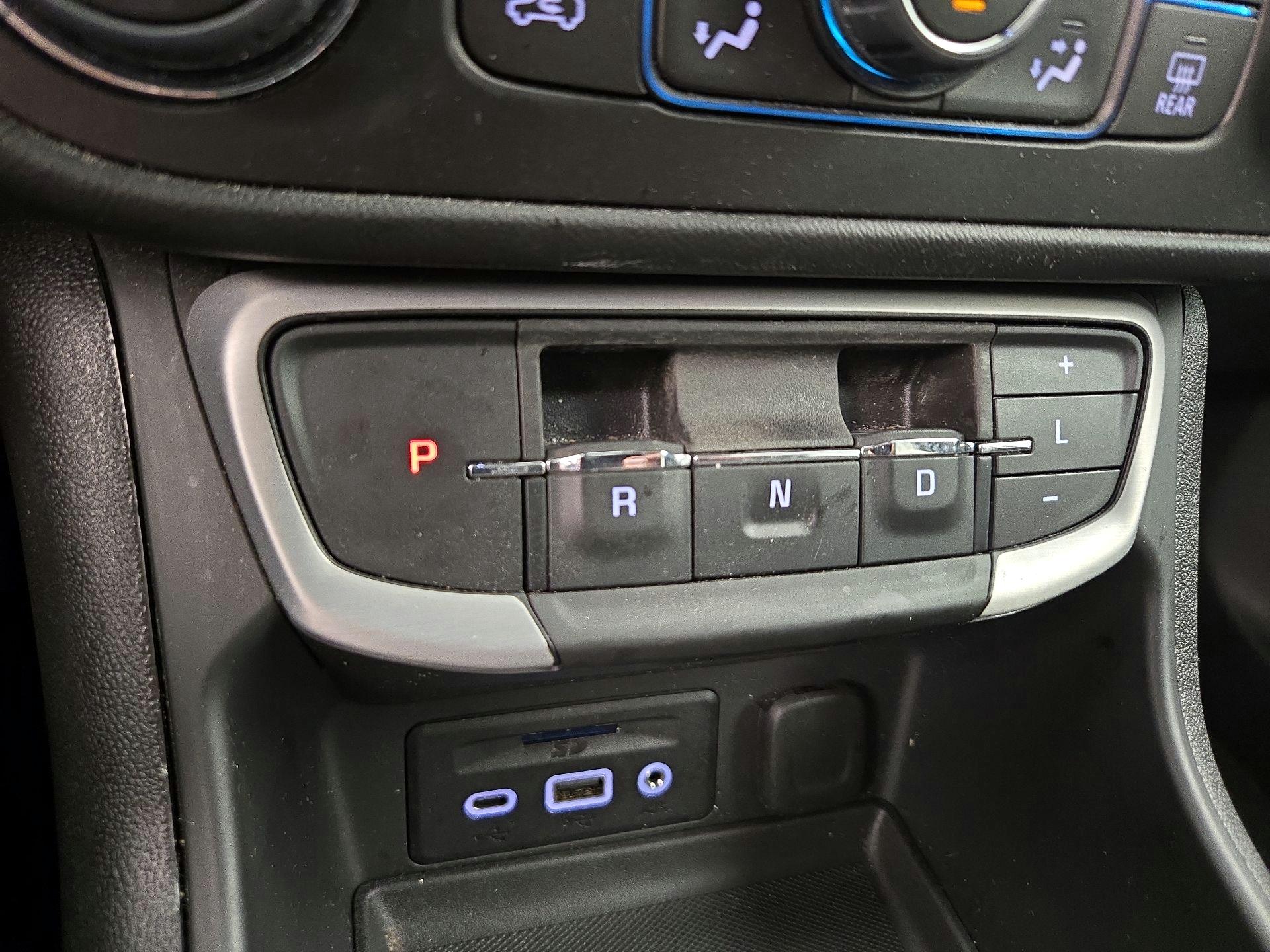 Thumbnail: 2022 GMC Terrain - 17