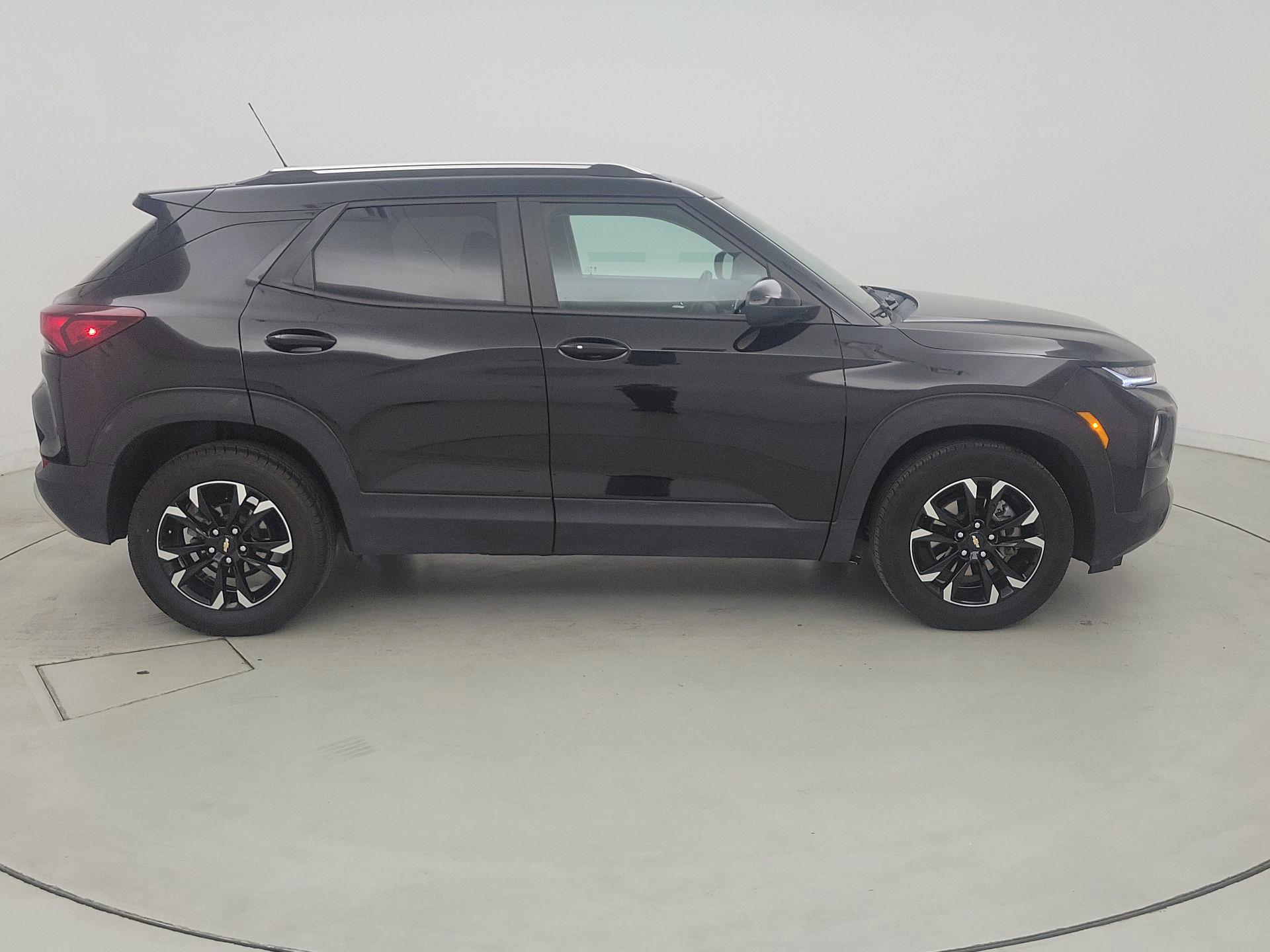 Thumbnail: 2023 Chevrolet TrailBlazer - 4