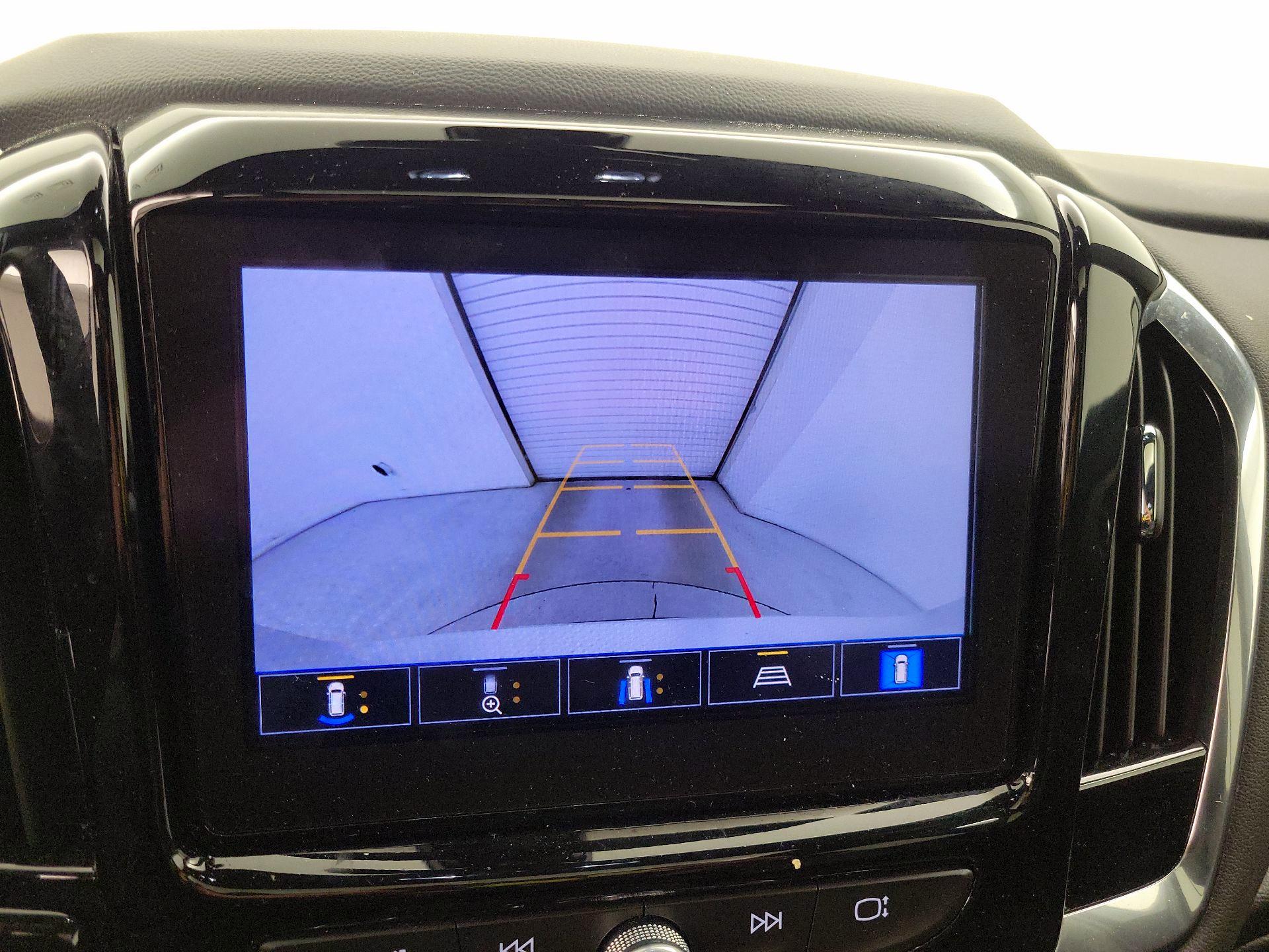 Thumbnail: 2023 Chevrolet Traverse - 14