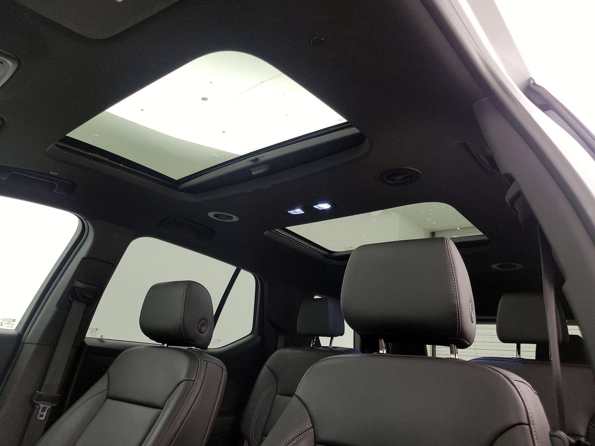 Thumbnail: 2023 Chevrolet Traverse - 19