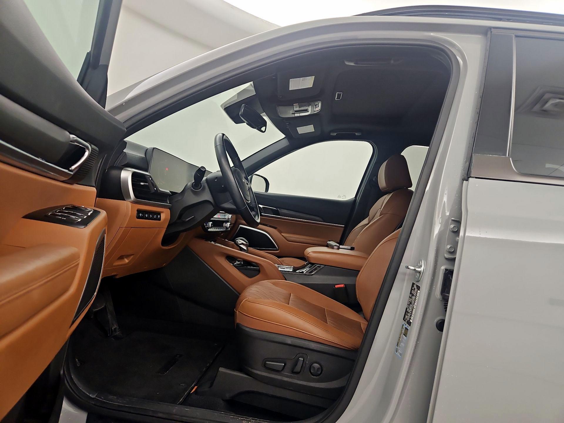 Thumbnail: 2023 Kia Telluride - 11