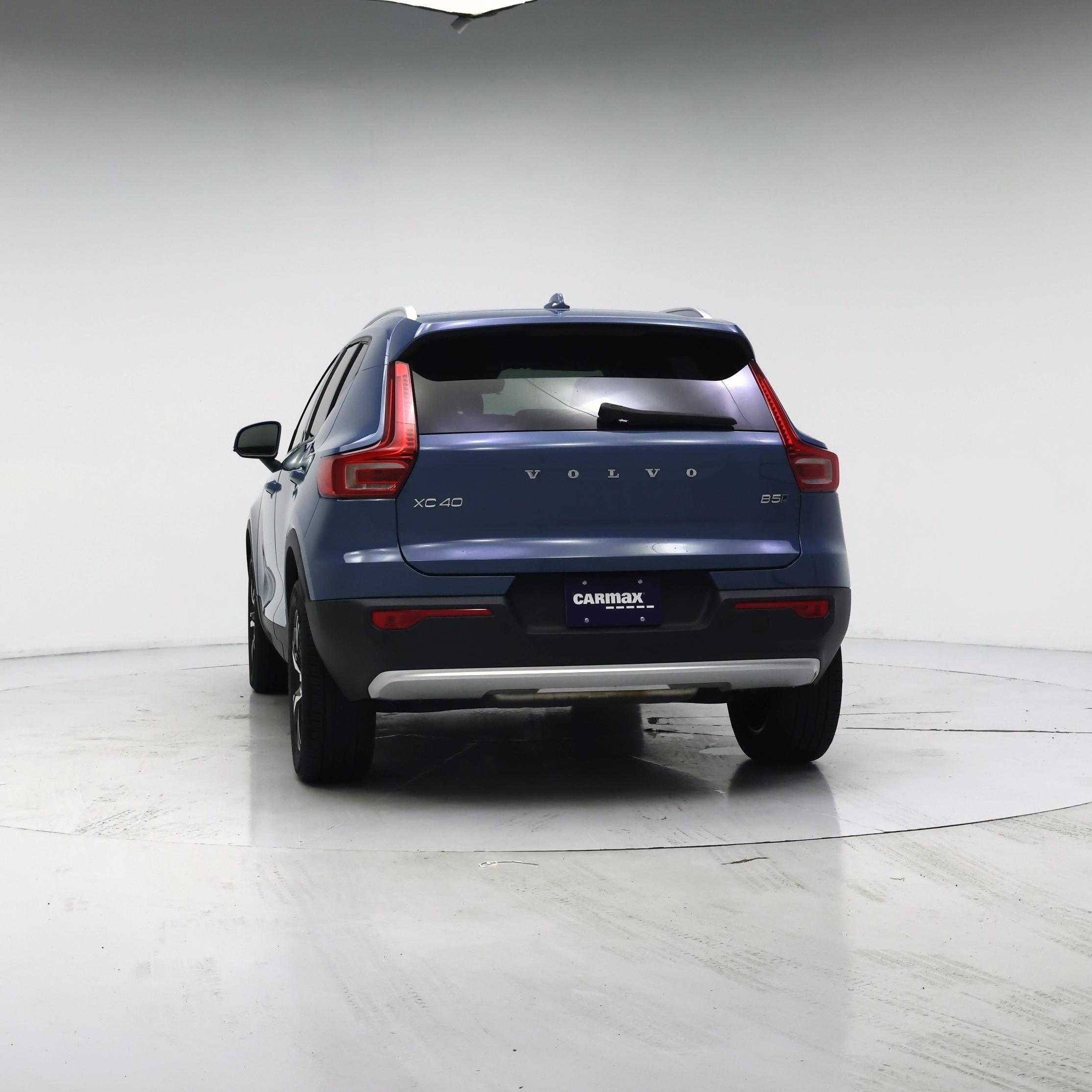 Thumbnail: 2023 Volvo XC40 - 6