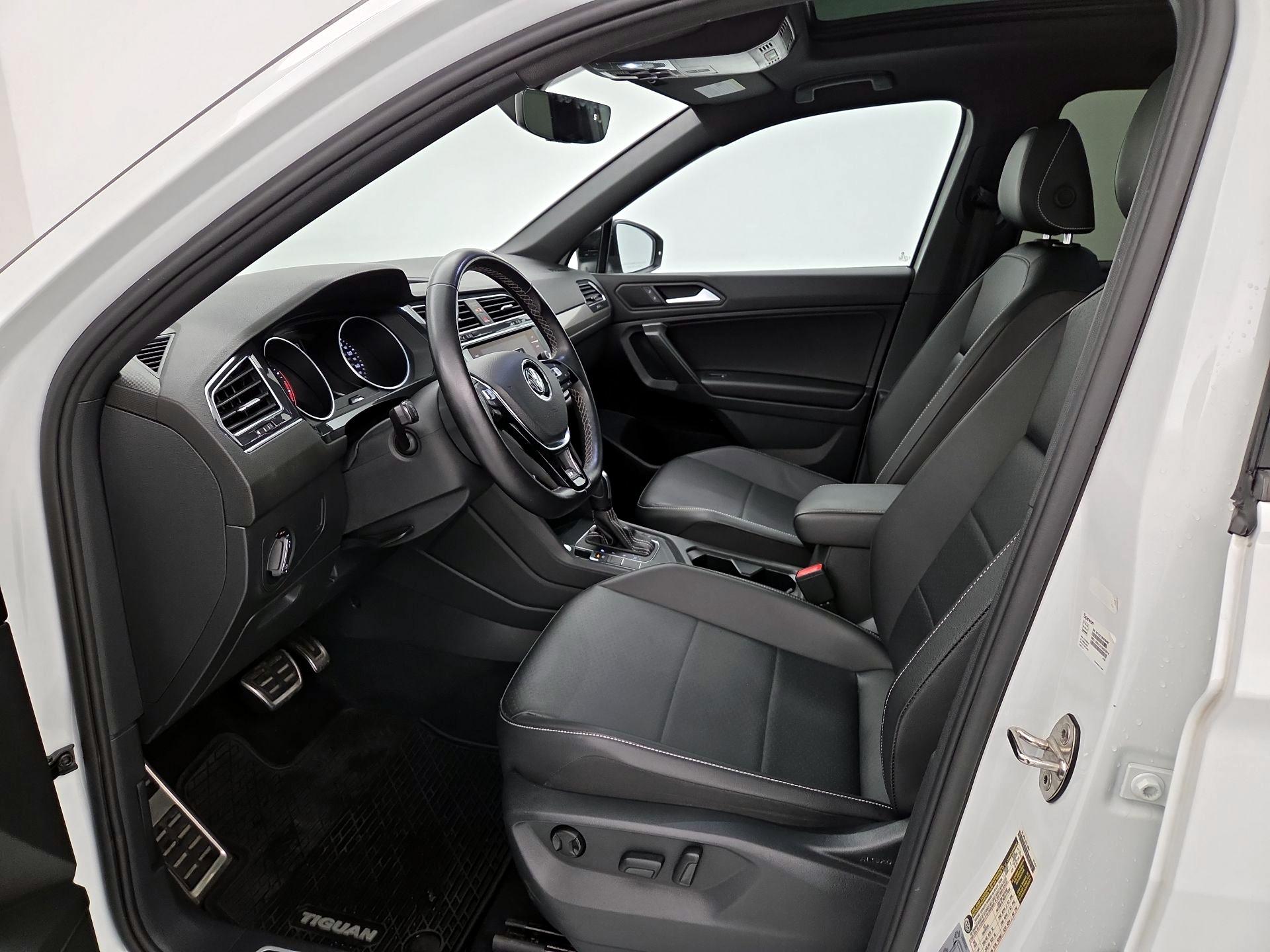 Thumbnail: 2021 Volkswagen Tiguan - 11