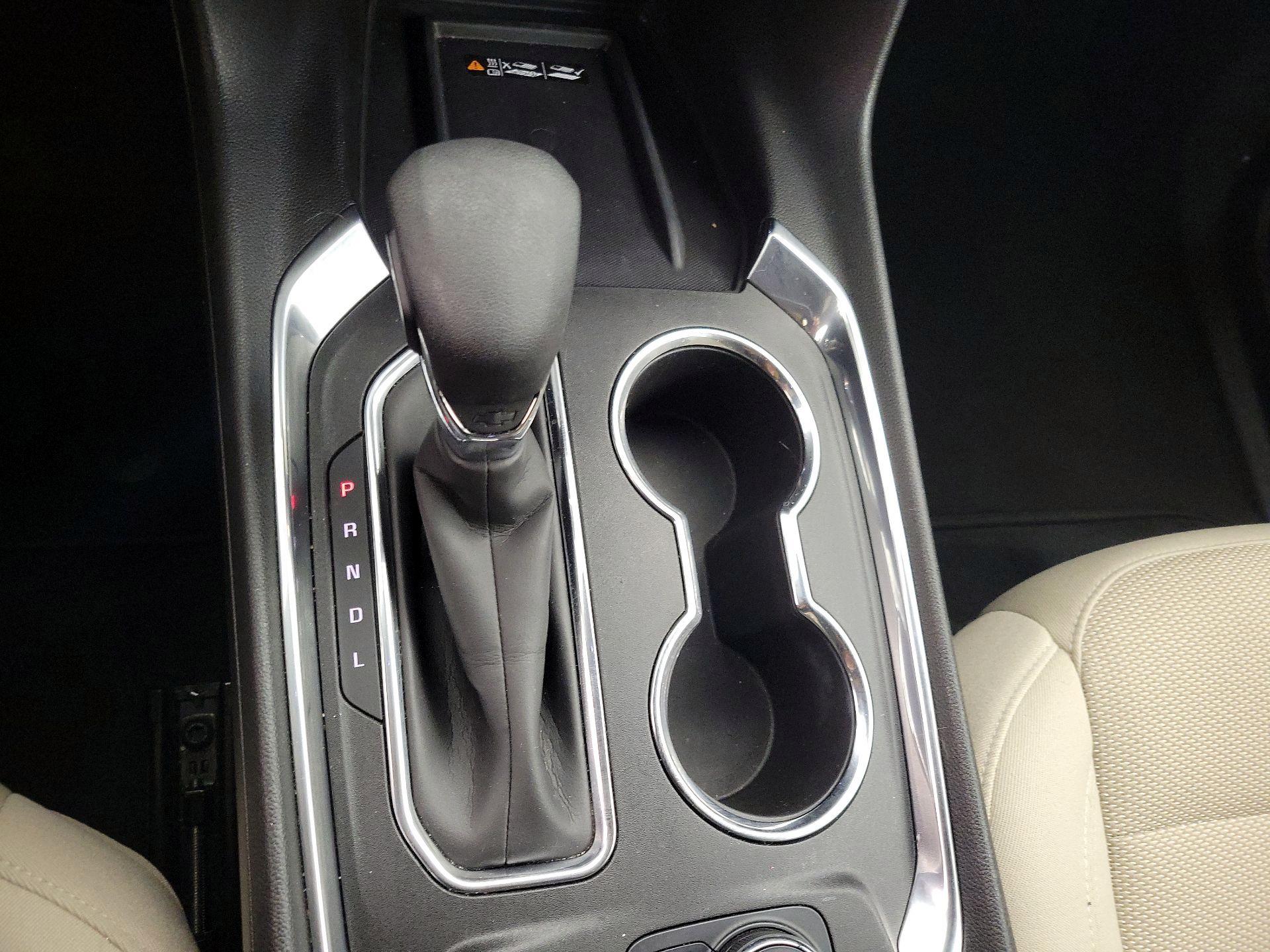 Thumbnail: 2023 Chevrolet Traverse - 17