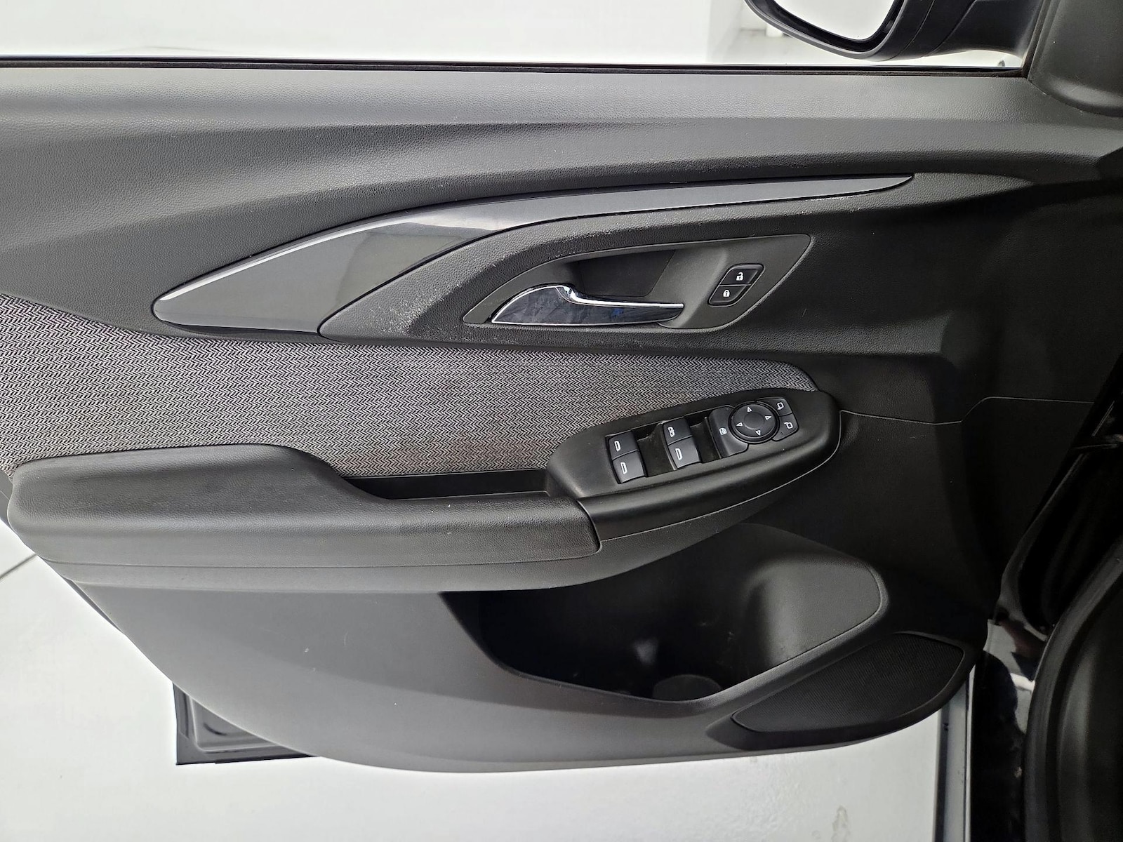 2023 Chevrolet TrailBlazer LS - Photo 13