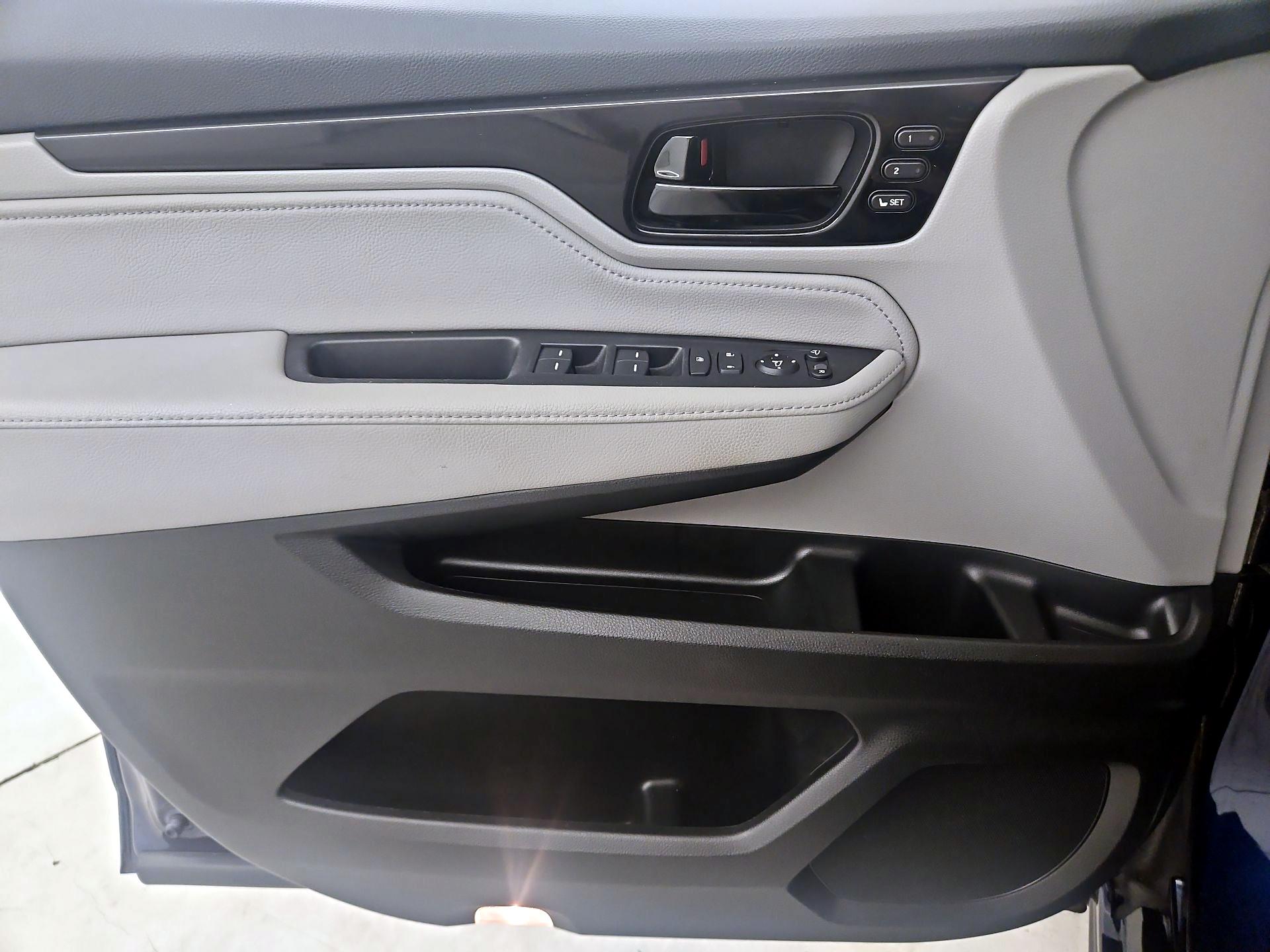 Thumbnail: 2020 Honda Odyssey - 12