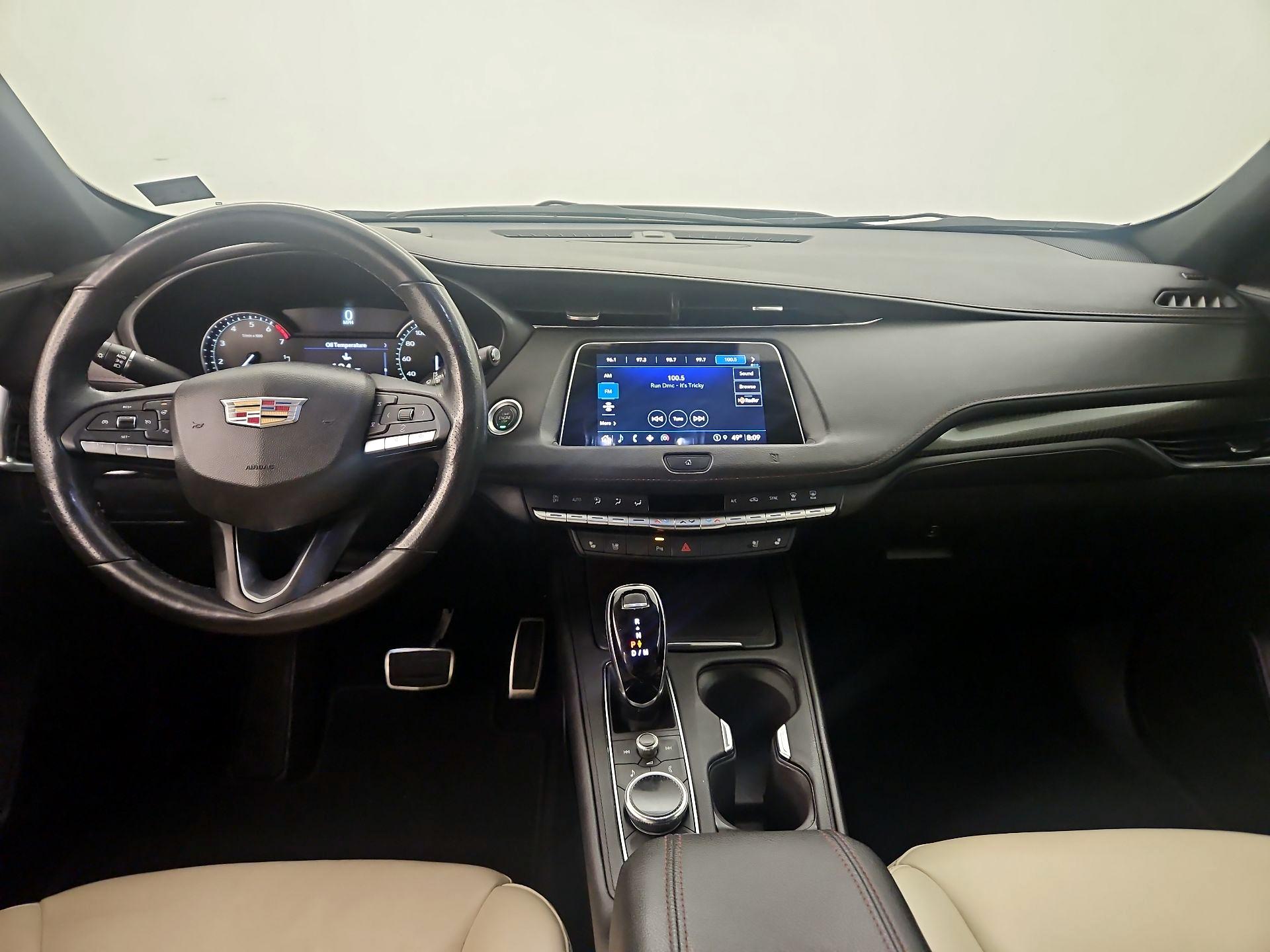 Thumbnail: 2021 Cadillac XT4 - 9