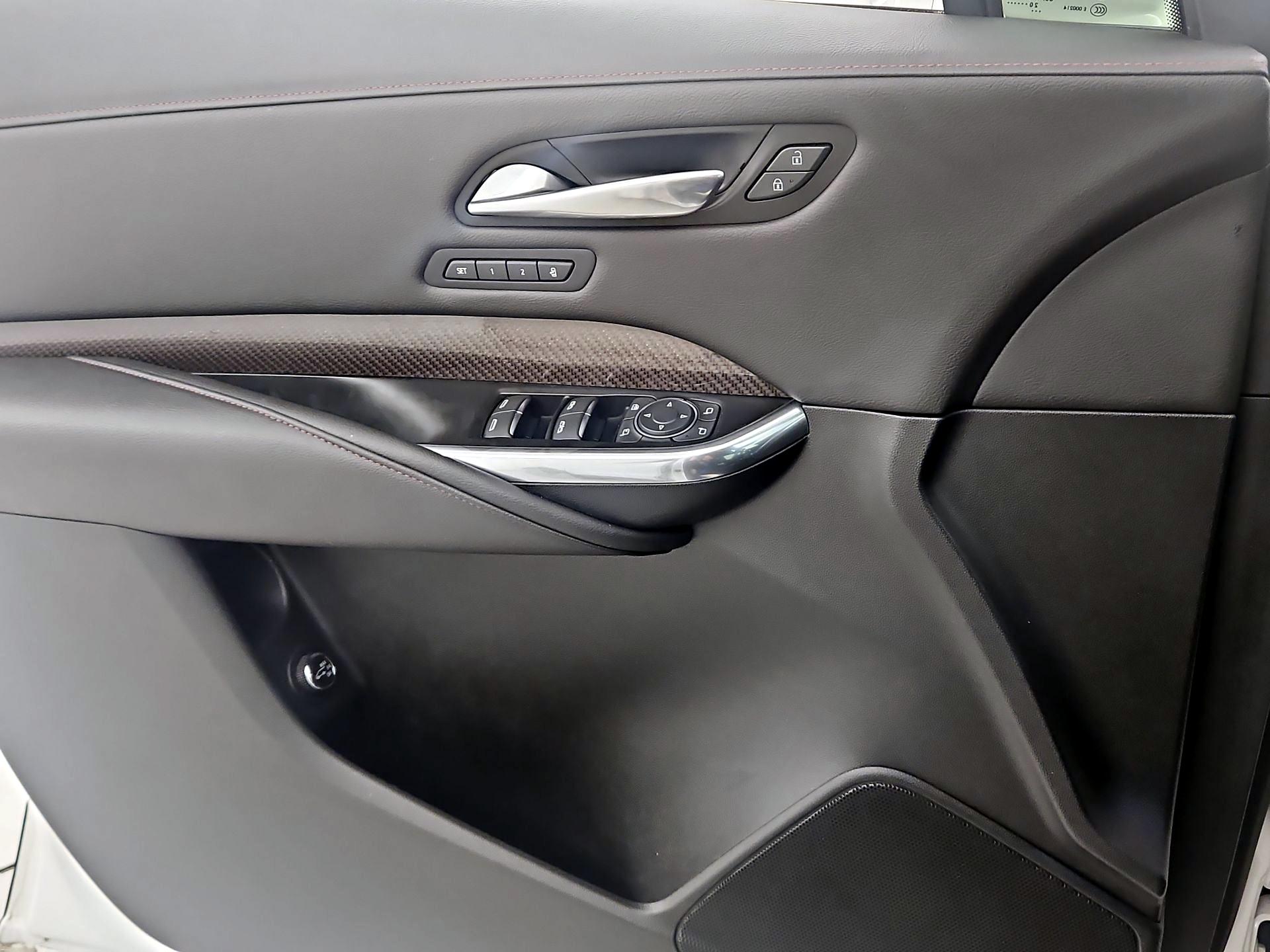 Thumbnail: 2021 Cadillac XT4 - 12