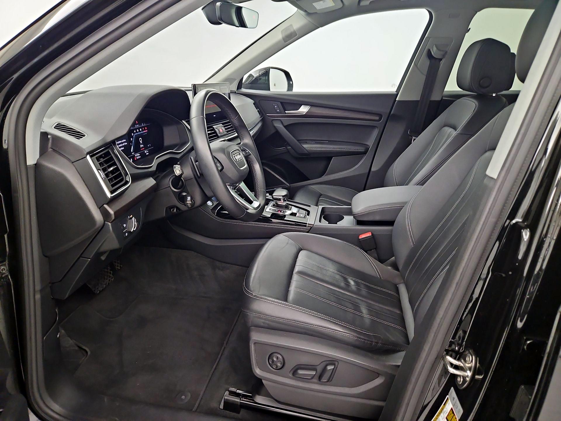 Thumbnail: 2023 Audi Q5 - 11