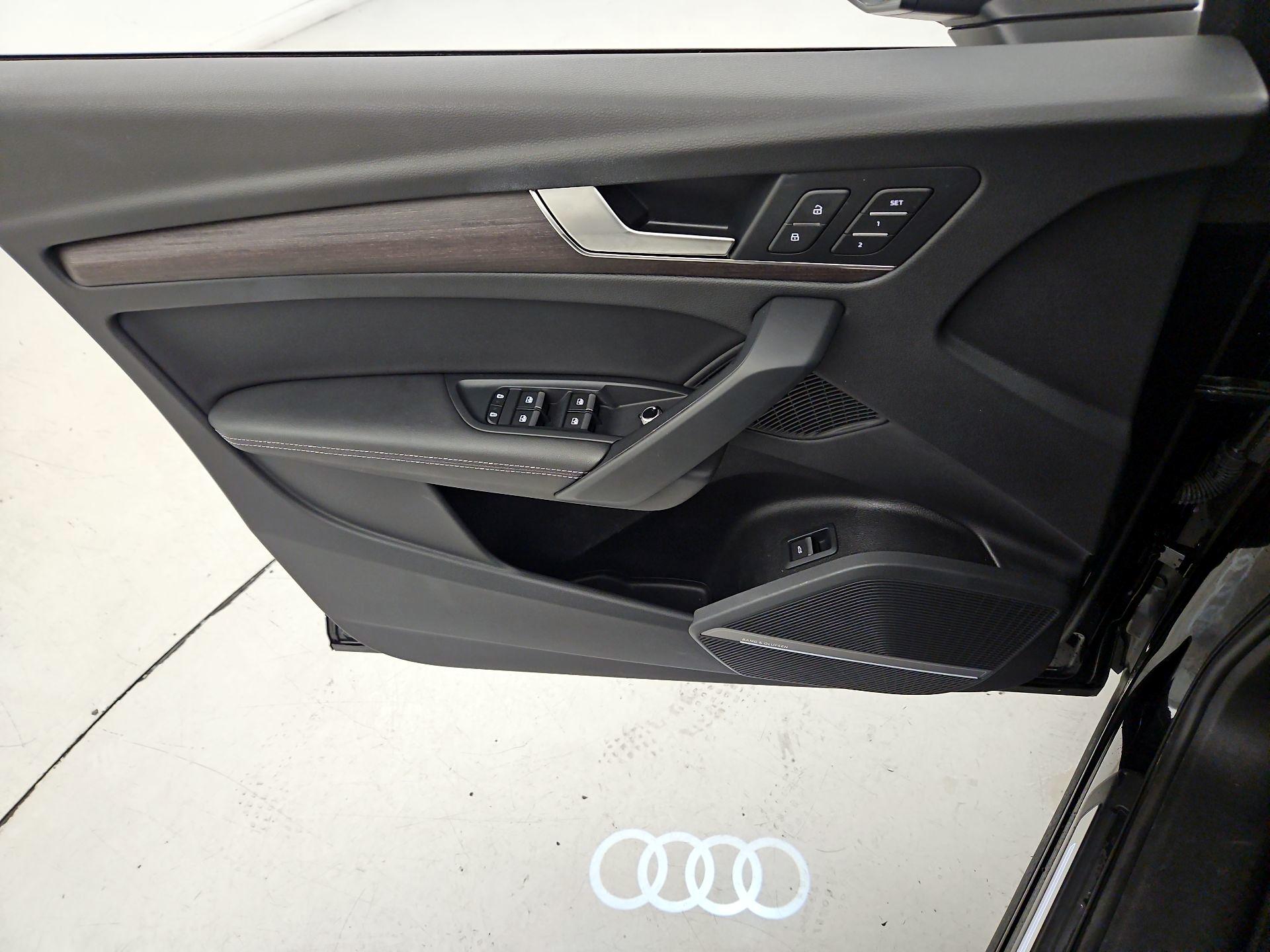 Thumbnail: 2023 Audi Q5 - 12