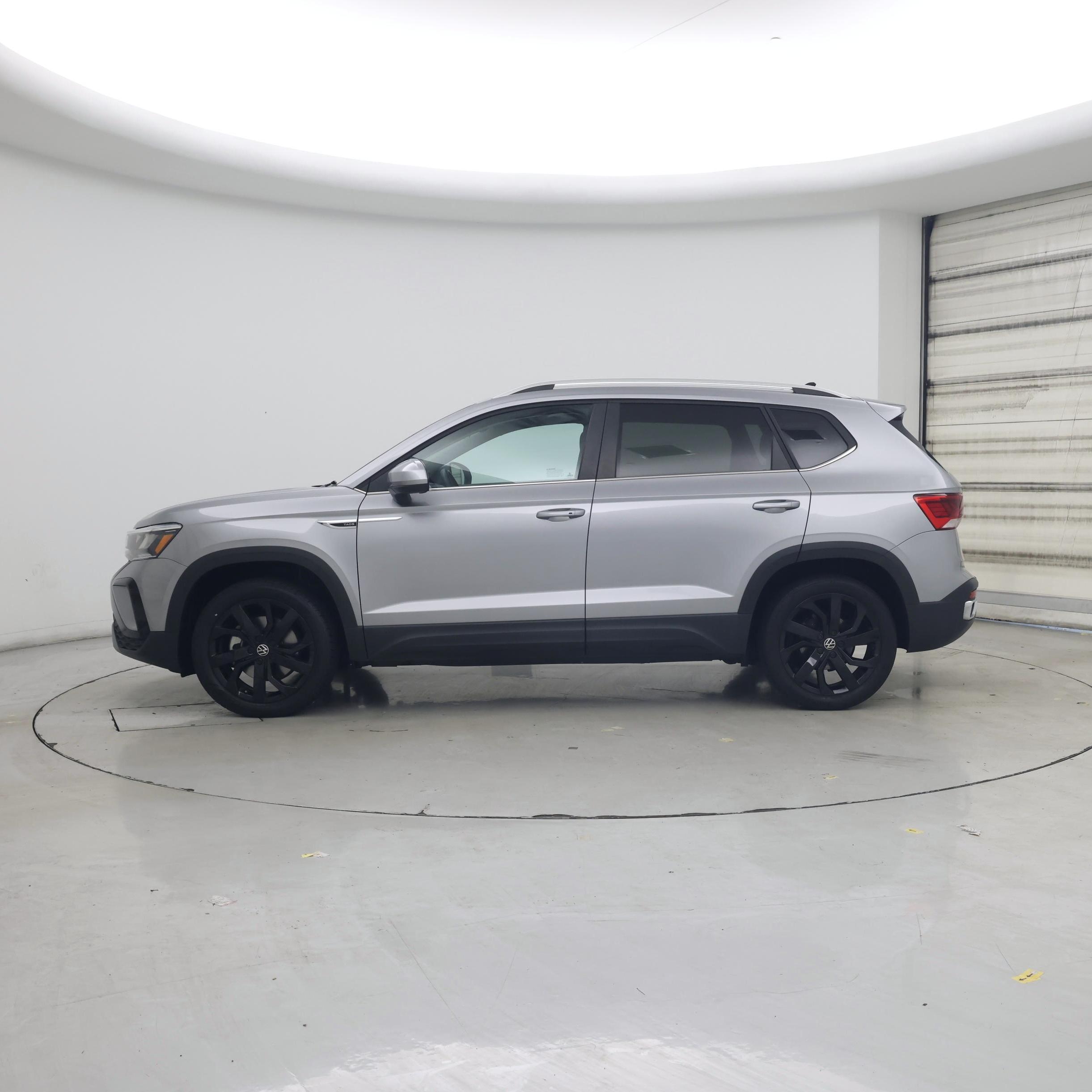Thumbnail: 2023 Volkswagen Taos - 3
