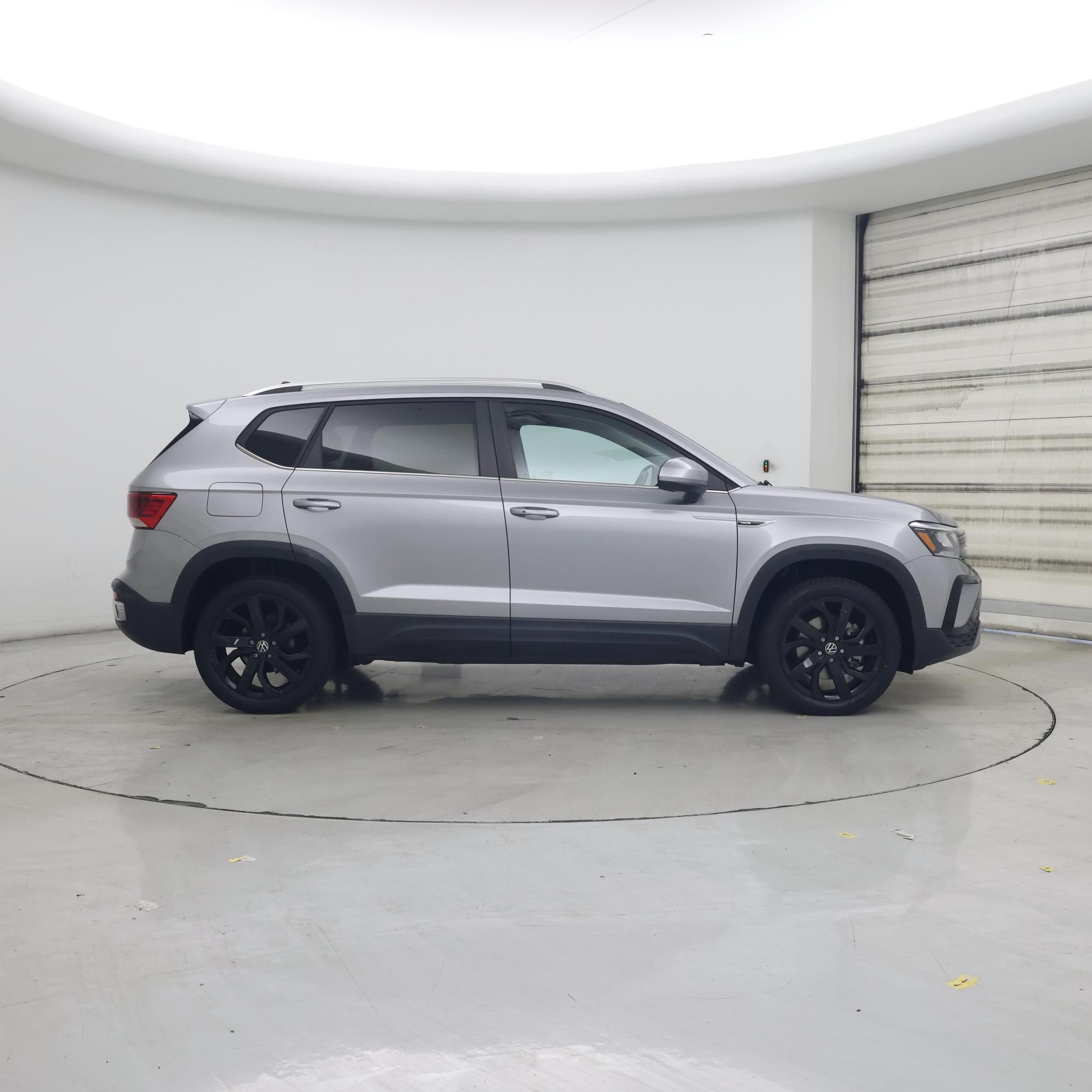 Thumbnail: 2023 Volkswagen Taos - 7