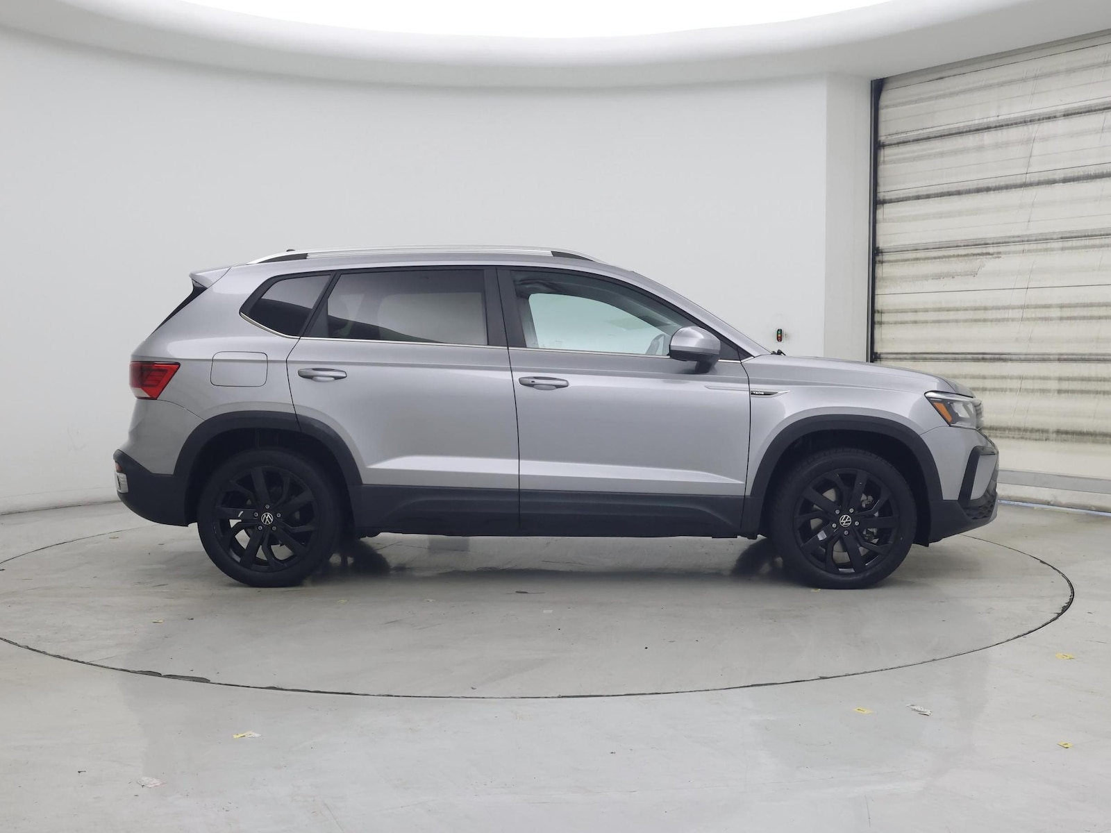 2023 Volkswagen Taos SE - Photo 8