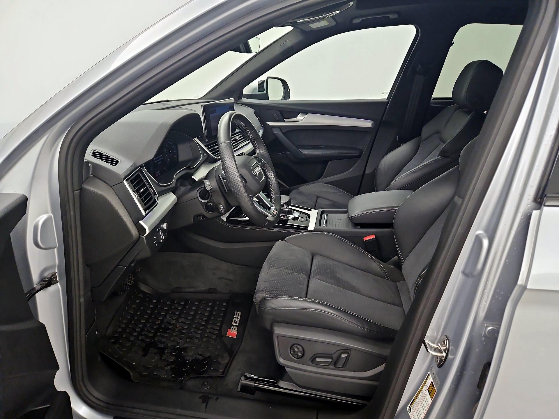 Thumbnail: 2023 Audi Q5 - 11