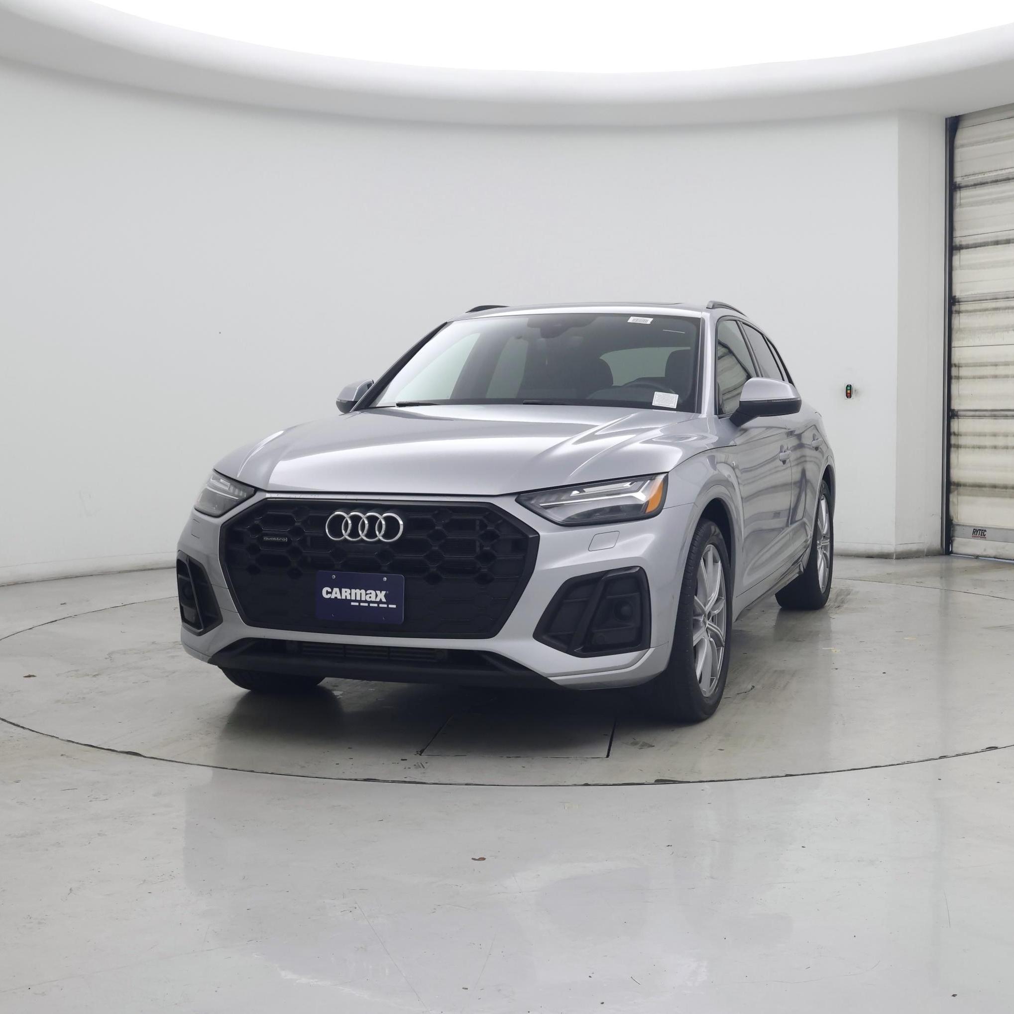 Thumbnail: 2023 Audi Q5 - 4